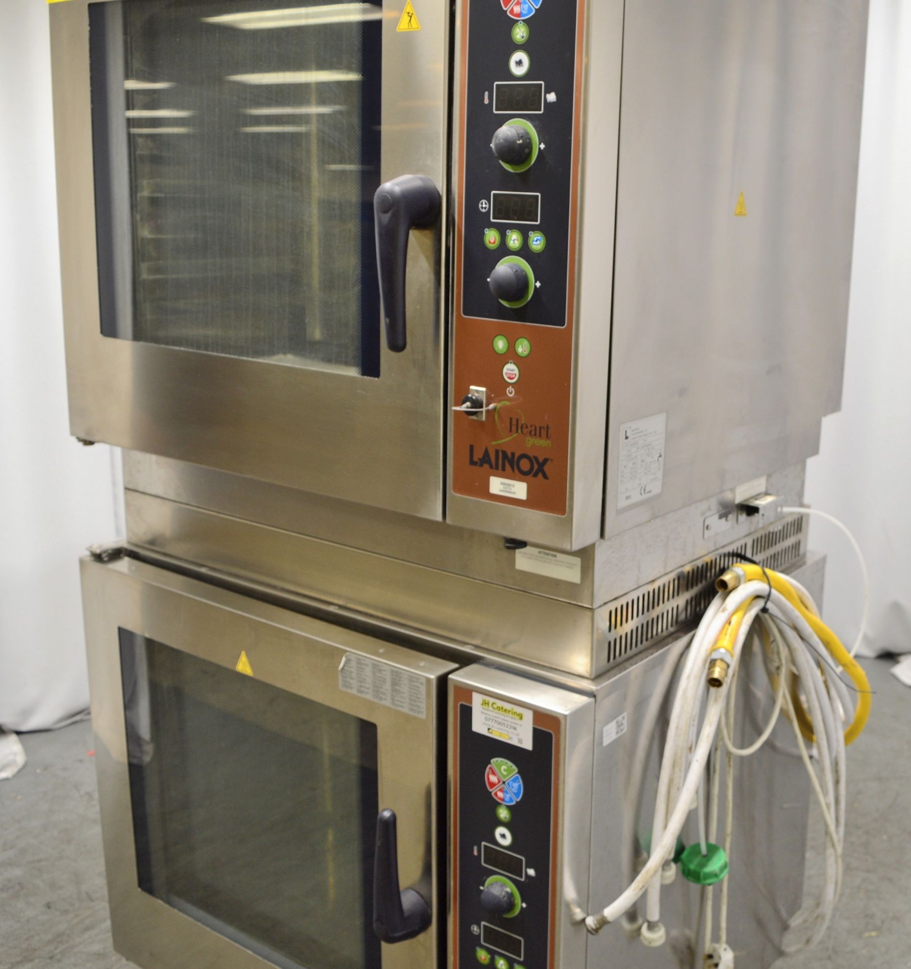 2x Stacked Lainox Gas KMG081S 8 Grid Combi Ovens - 230V 0.37kW. - Image 6 of 11