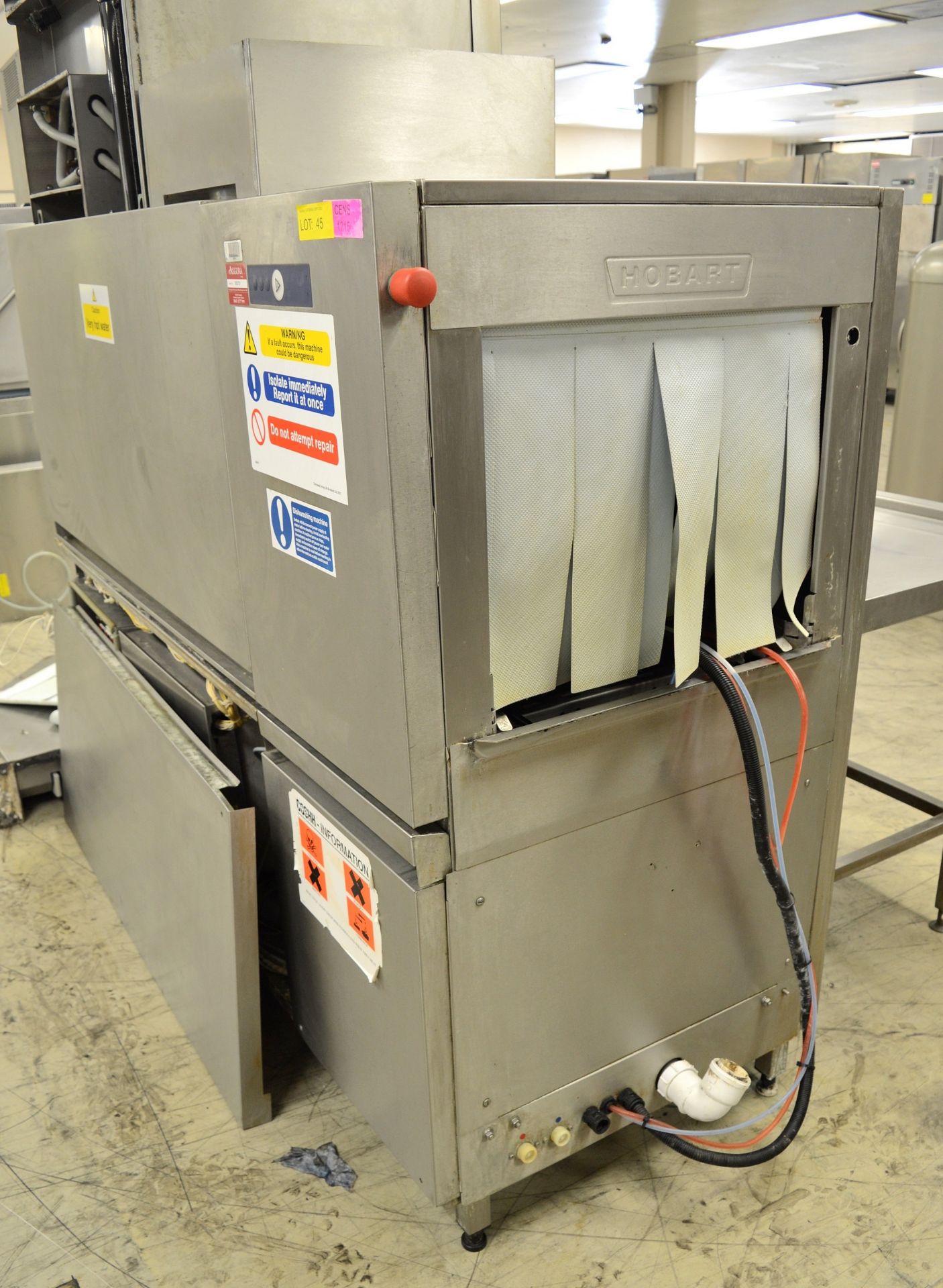 Hobart CN-E-A 400V 16.9kW Through Dishwasher 2000mm with Take Off Tables. - Image 4 of 13