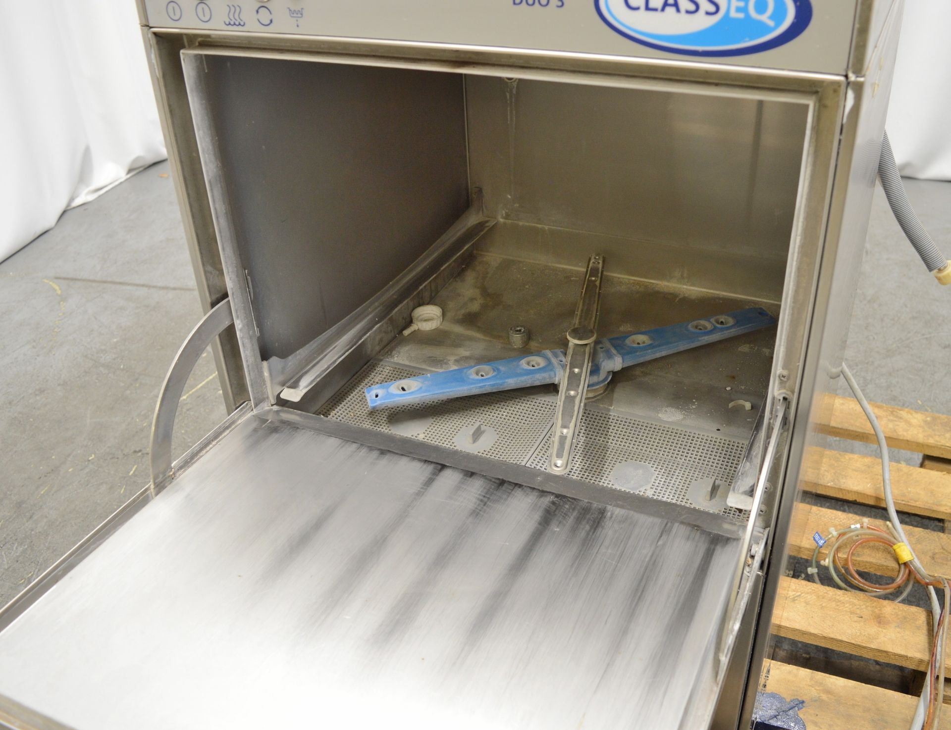 Class EQ DUO308 6.9kW Dishwasher. - Image 6 of 7