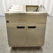 Parry Mobile Bain Marie and Warming Oven Single Phase W780 x D635mm.