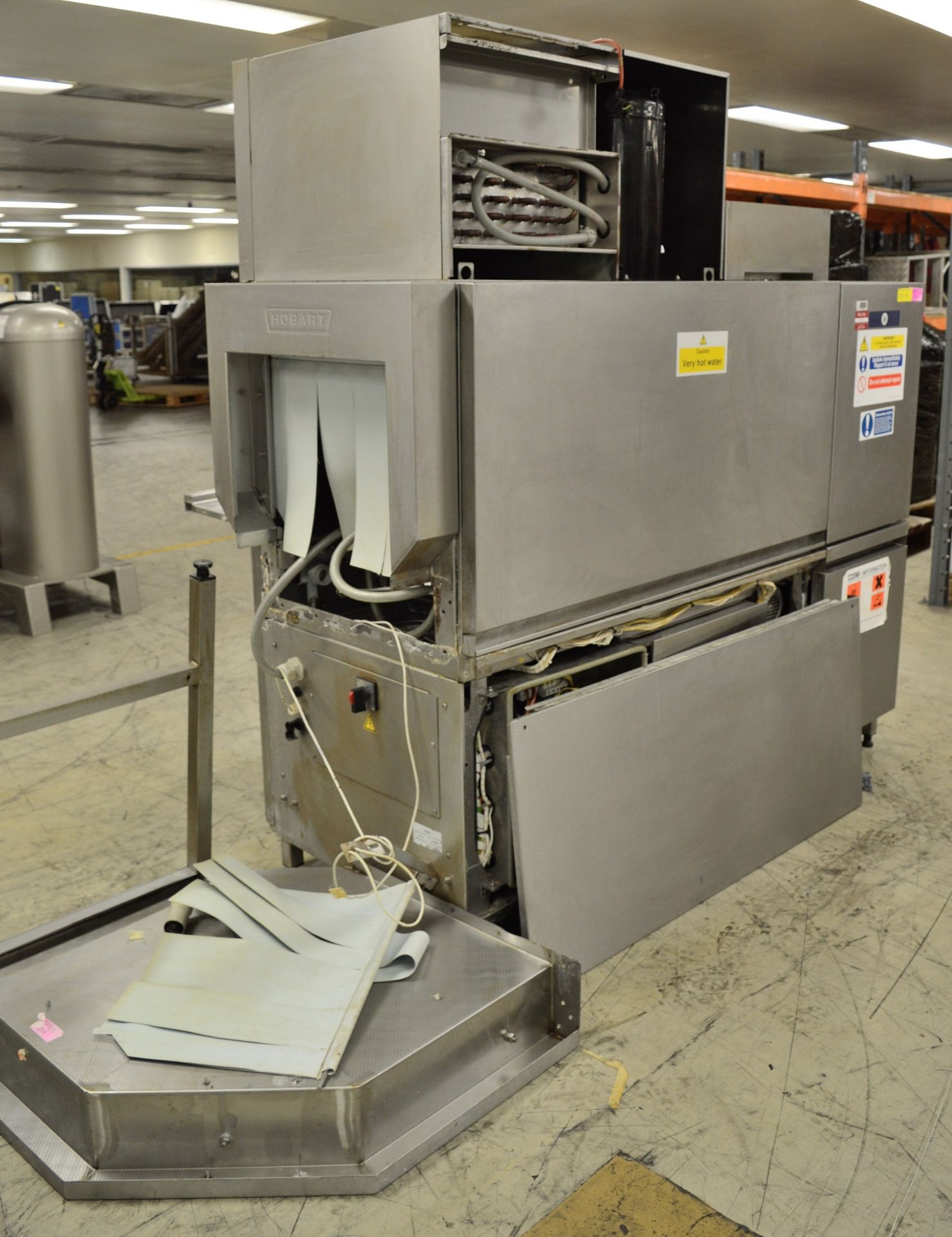 Hobart CN-E-A 400V 16.9kW Through Dishwasher 2000mm with Take Off Tables. - Image 2 of 13