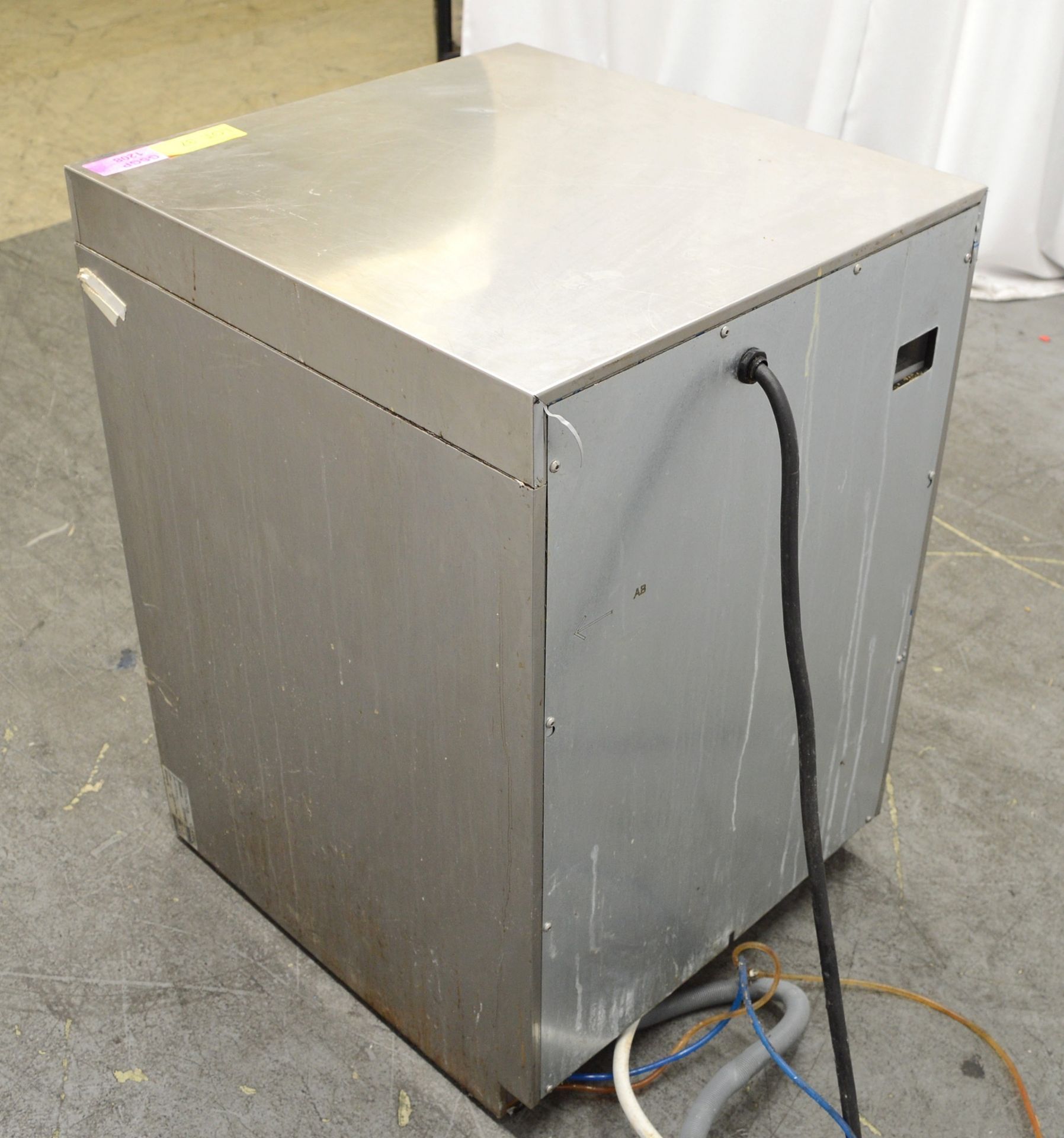 Class EQ 816V0001 240V Dishwasher. - Image 3 of 6