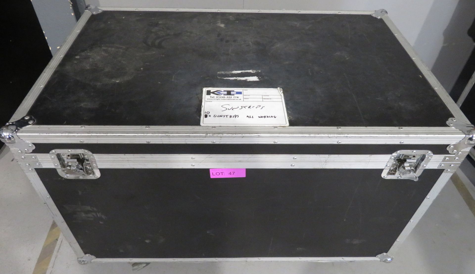 10x Showtec Active Sunstrip GU10 in flightcase. Complete with brackets. Working condition. - Image 7 of 7