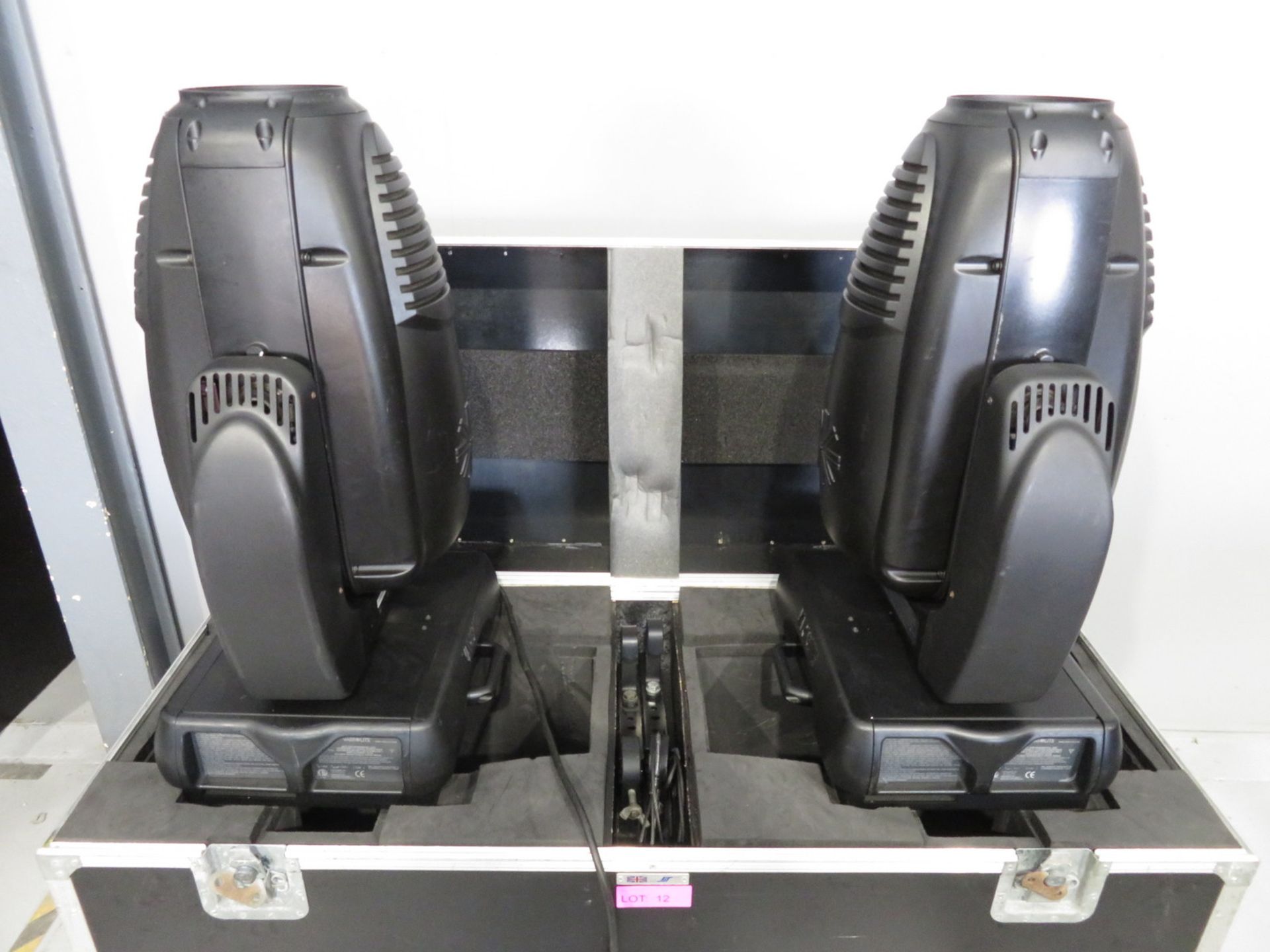 Pair of Varilite VL3000 Wash in flightcase. Includes hanging clamps and safety bonds. Work - Image 2 of 10