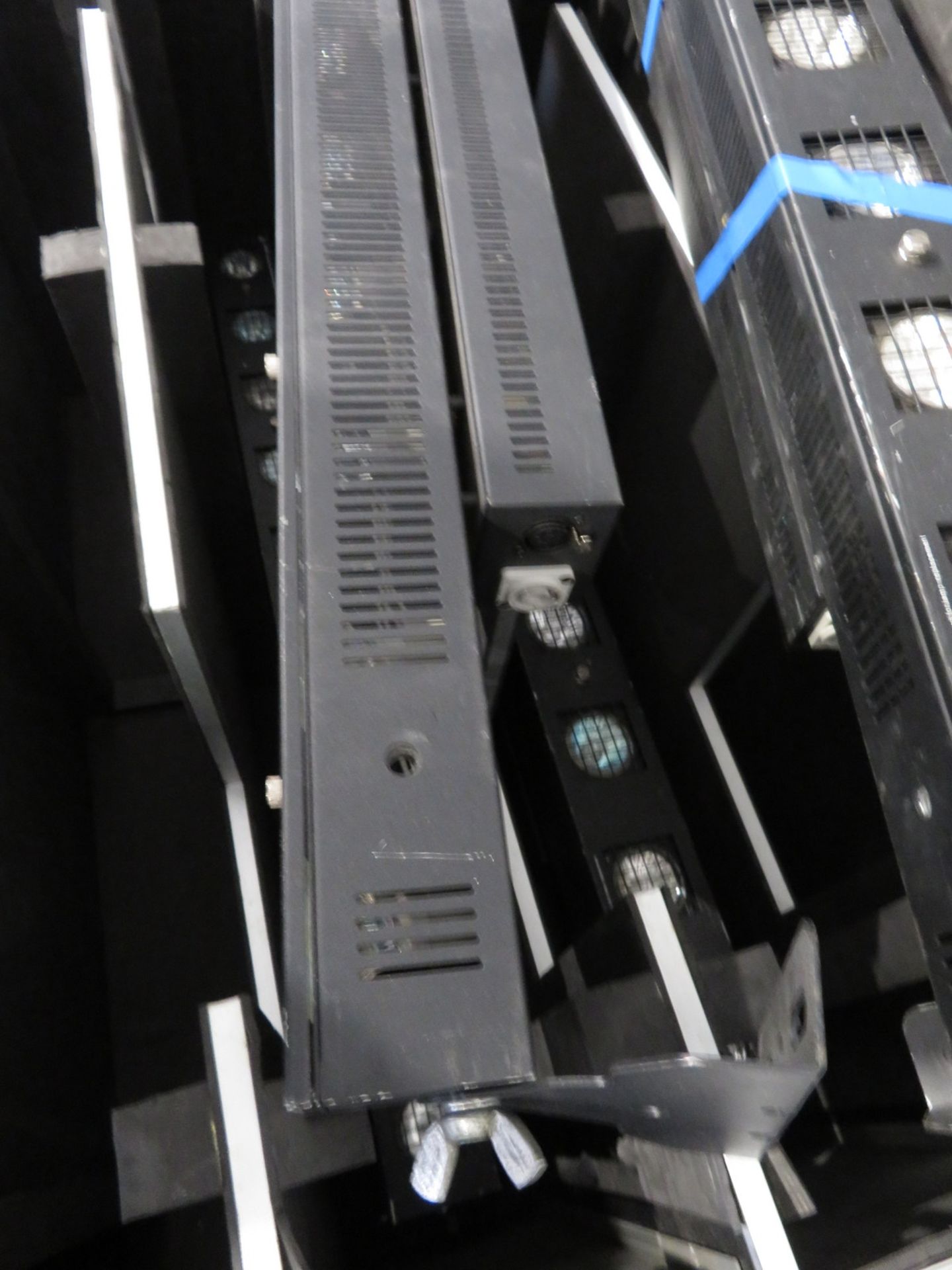 5x Showtec Active Sunstrip GU10 in flightcase. Complete with brackets. As spares. - Image 5 of 8