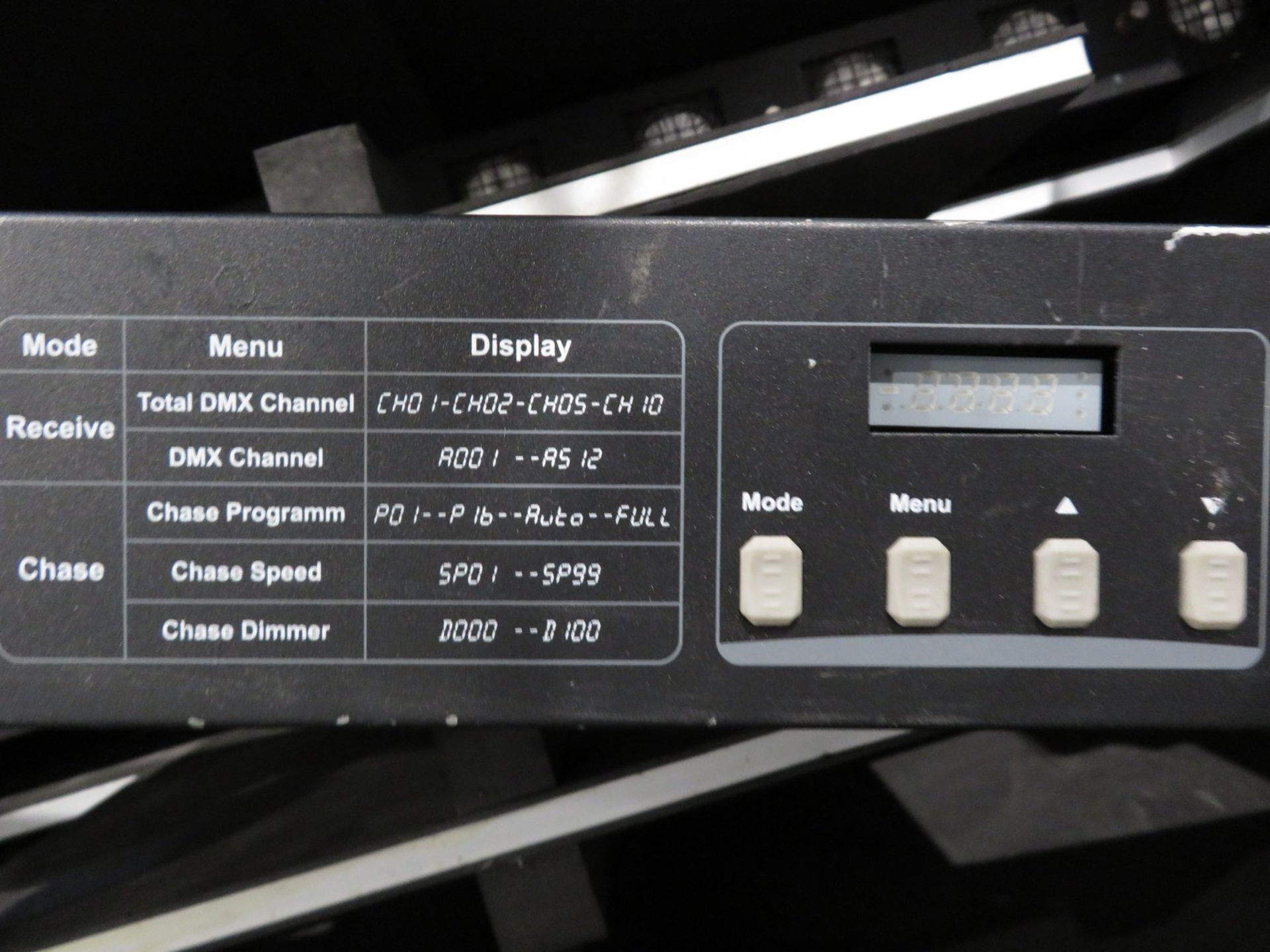 10x Showtec Active Sunstrip GU10 in flightcase. Complete with brackets. Working condition. - Image 5 of 7