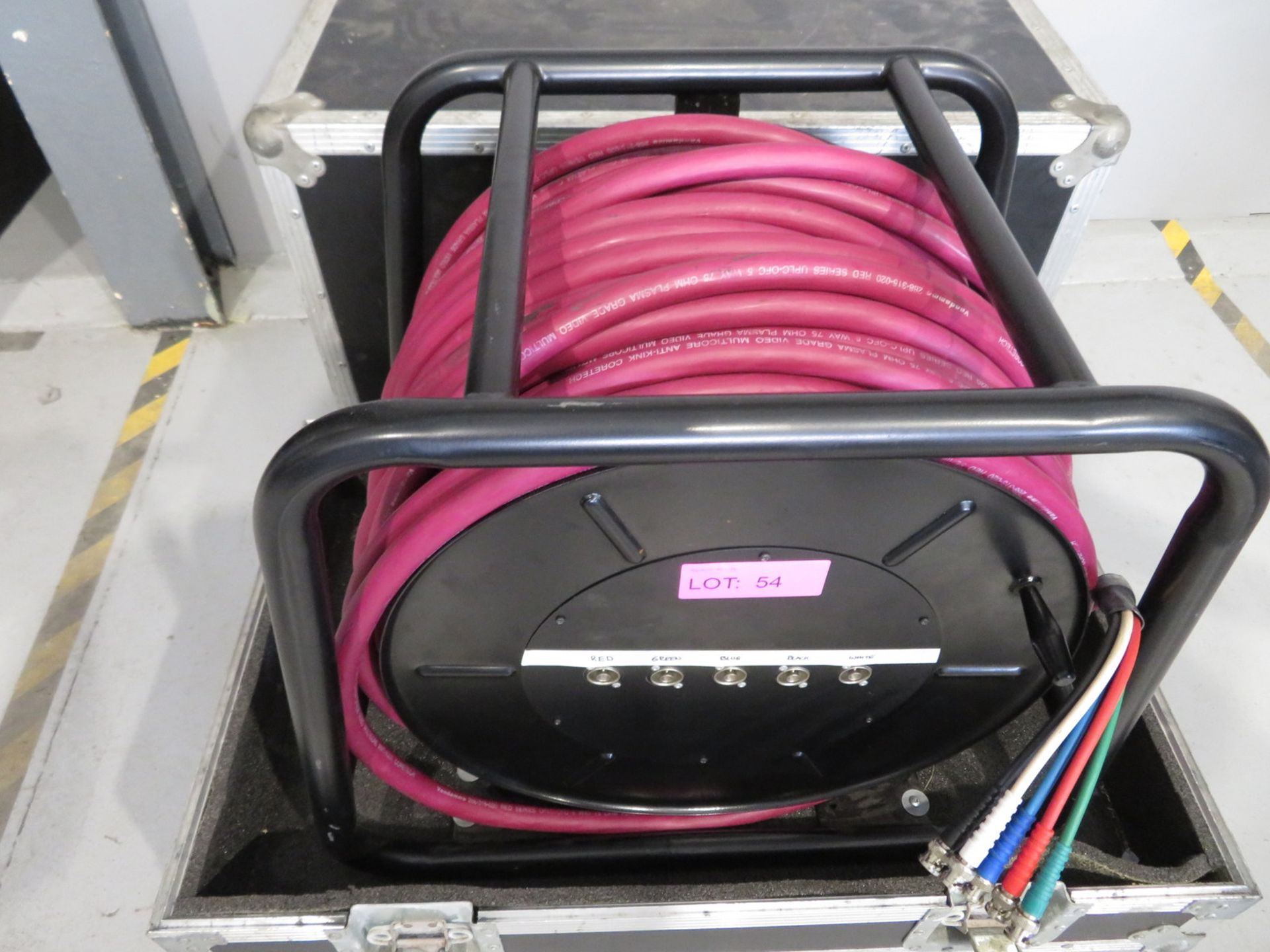 100 Meters of 5 wire video BNC with flightcase. - Image 2 of 6