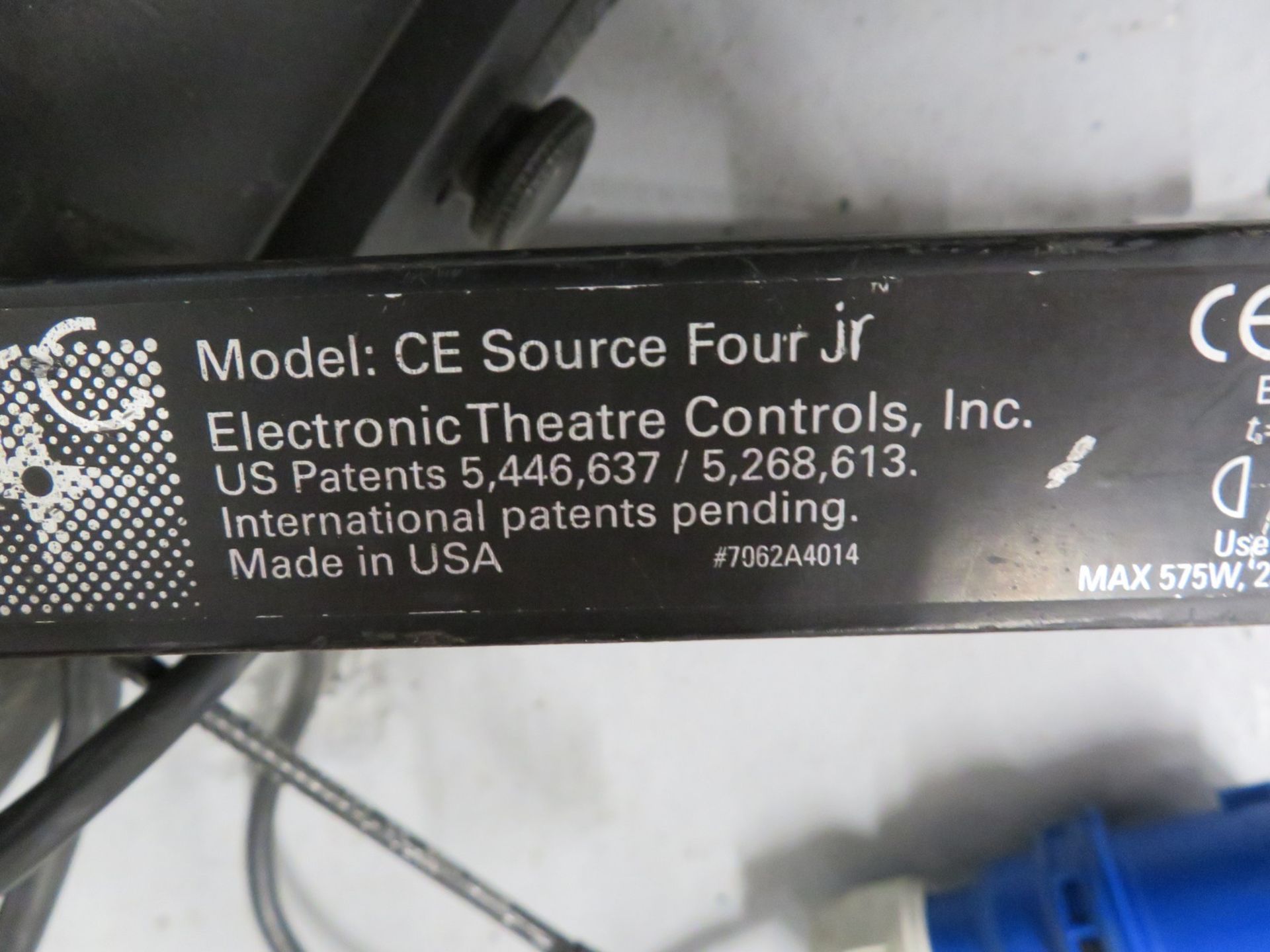 5x ETC Source 4 junior profile. Includes hanging clamps and safety bonds. Working conditio - Image 5 of 5