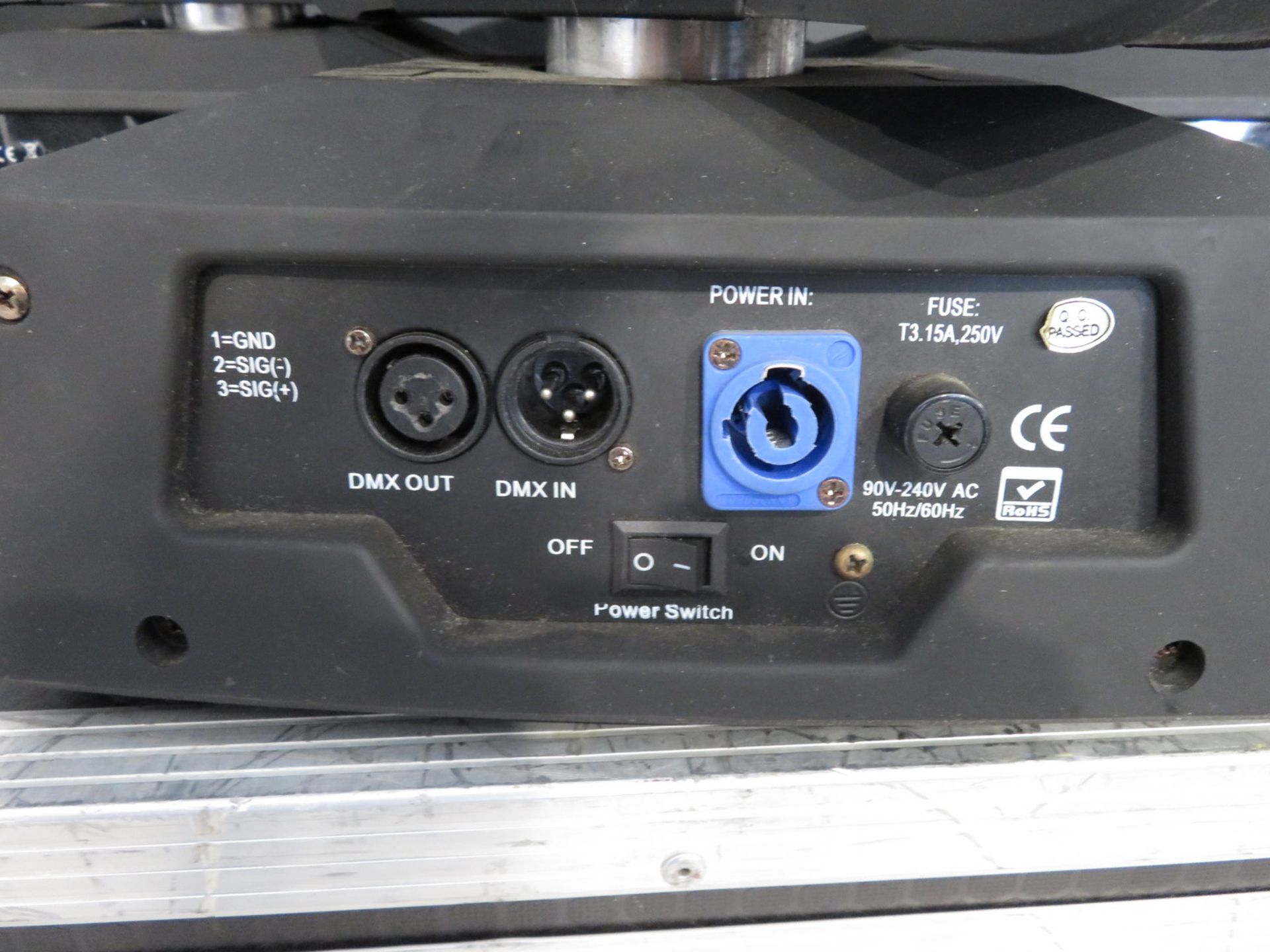 6x LED Moving head wash's in flightcase. Includes clamps but no power cables. Working Cond - Image 6 of 7