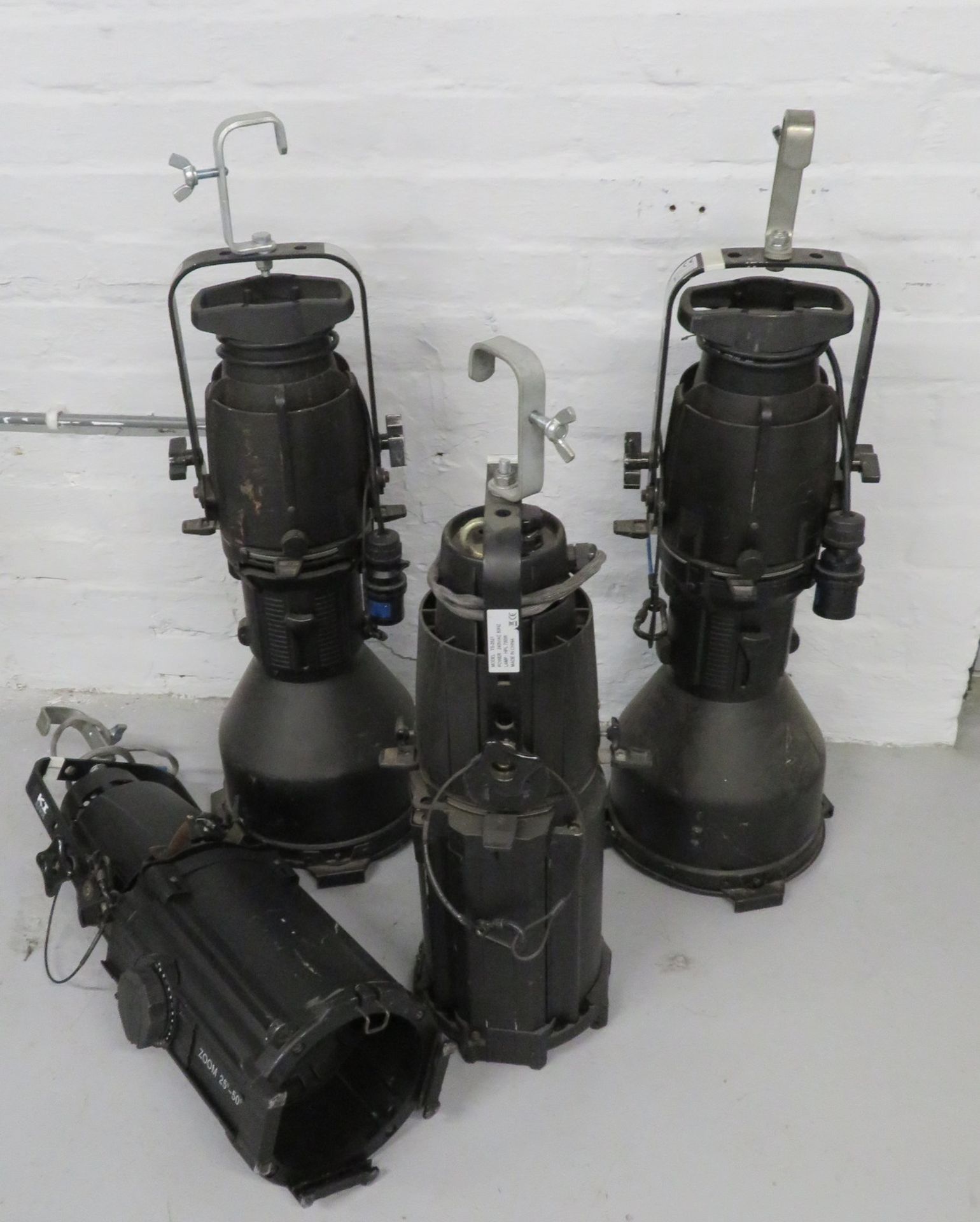 4x Moonlight 750 Profiles warying lenses. Includes hanging clamps and safety bonds. Workin