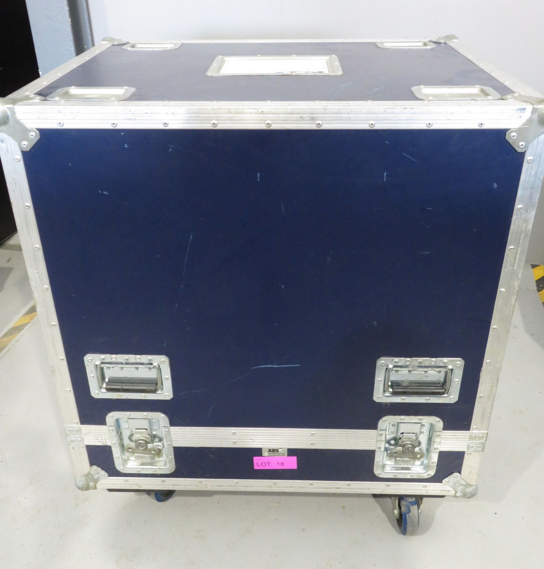 Studio Due City Colour 2500 Wash in flightcase. Working condition. Hours: 1332. - Image 9 of 9