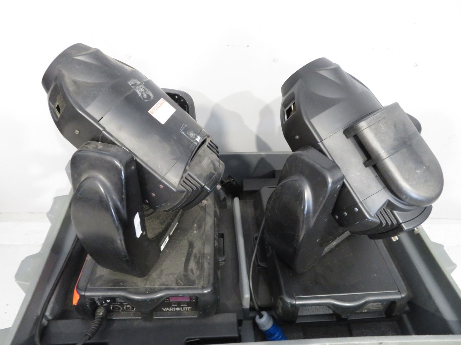Pair of Varilite VL2402 Wash in flightcase. Includes hanging clamps and safety bonds. 1 Wo - Image 4 of 10