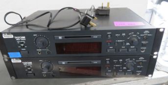 2x TASCAM MD-350 mini disc player. Untested.