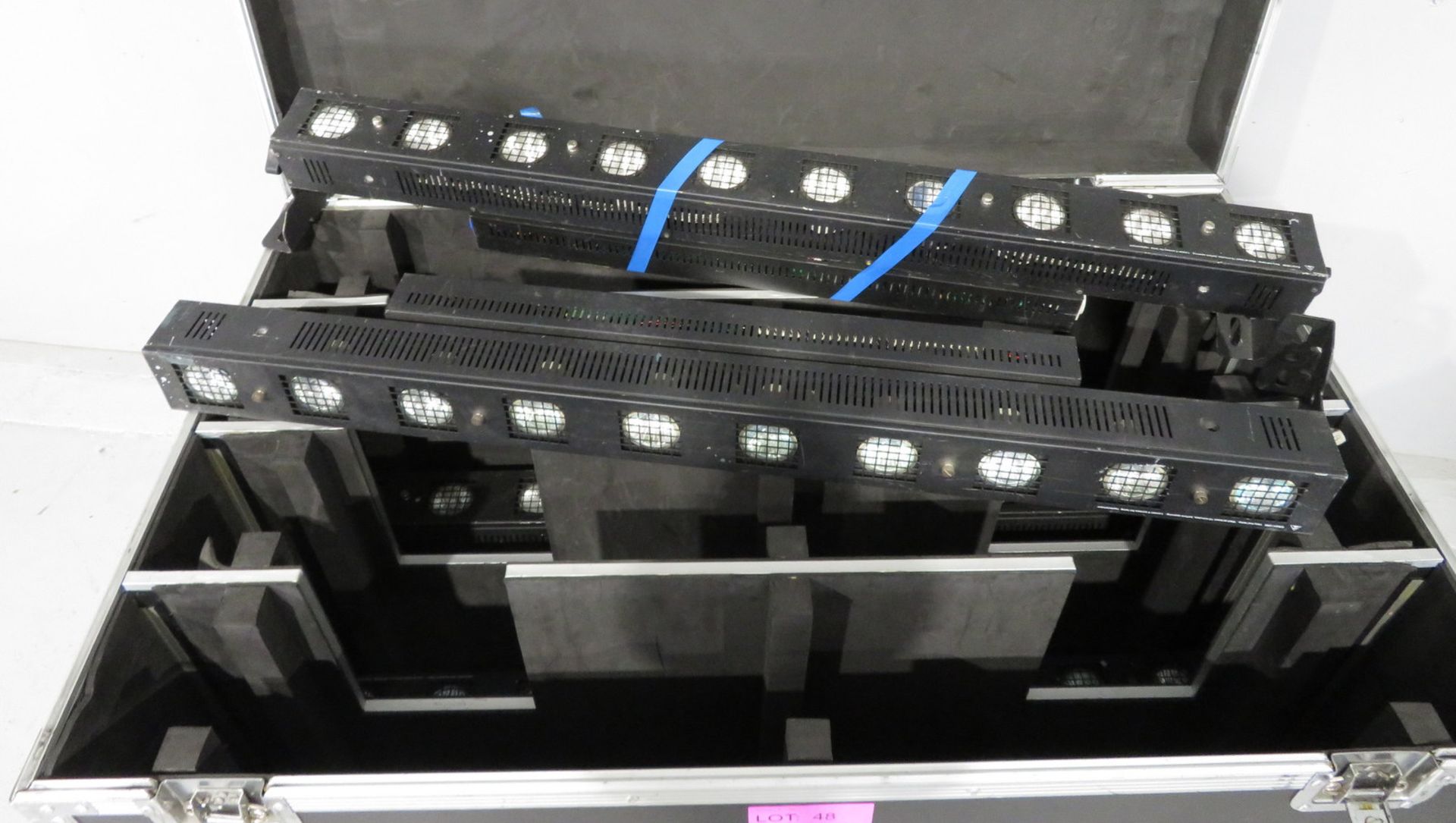 5x Showtec Active Sunstrip GU10 in flightcase. Complete with brackets. As spares. - Image 2 of 8