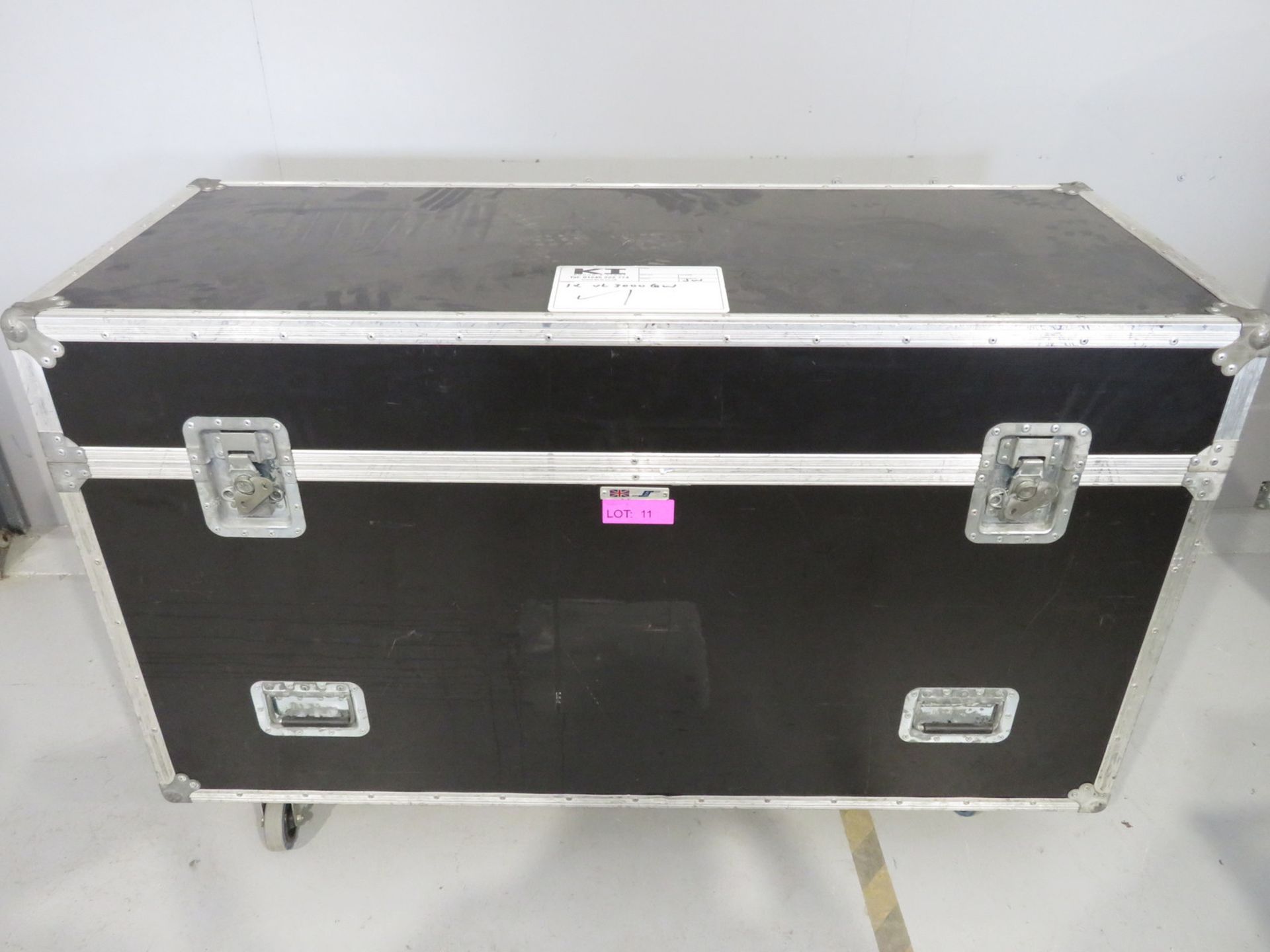 Varilite VL3000 Wash in flightcase. Includes hanging clamps and safety bonds. Powers up bu - Image 9 of 9