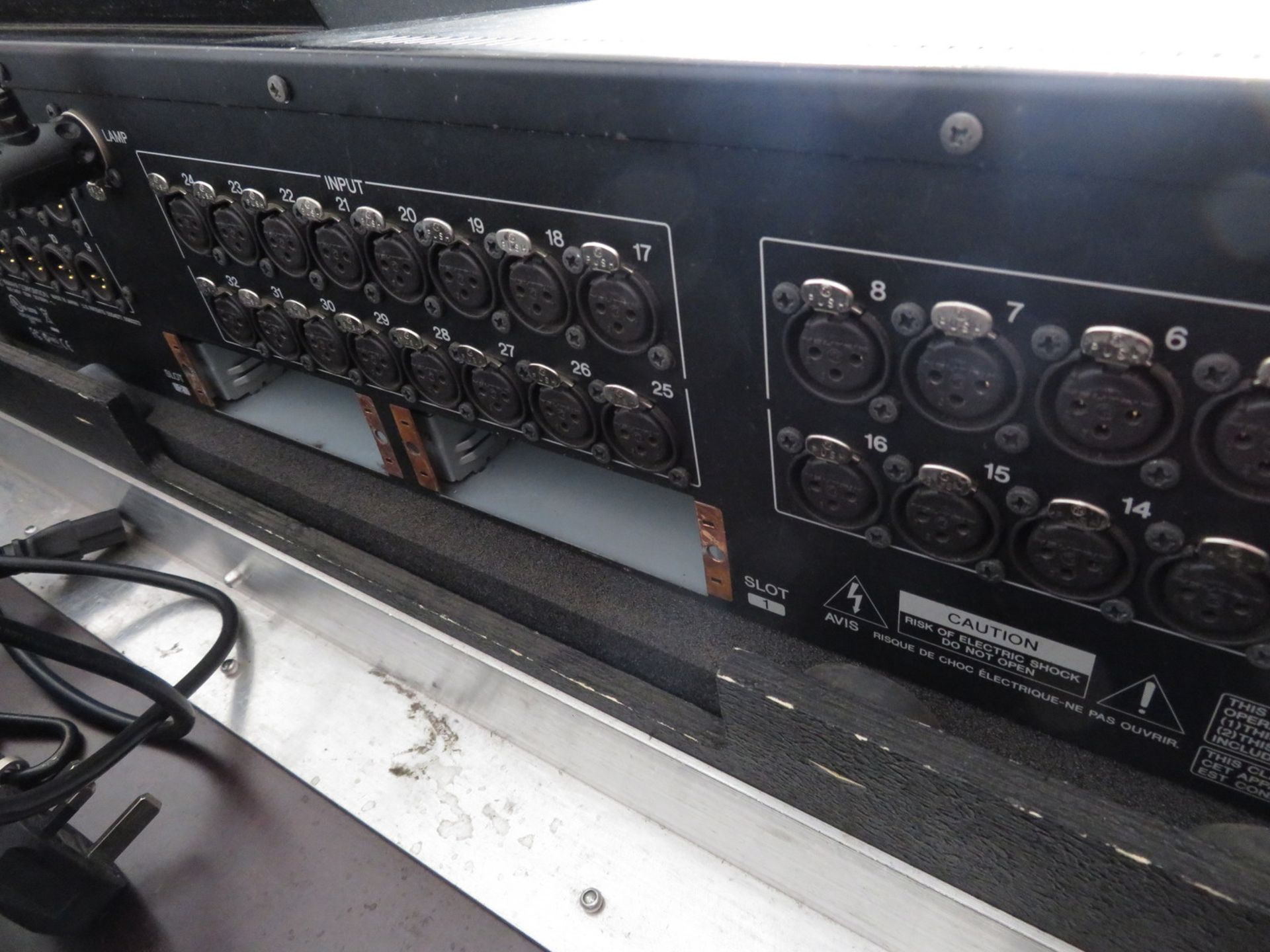 Yamaha LS9-32 Digital mixing console/sound desk with flightcase. Working condition. - Image 10 of 12