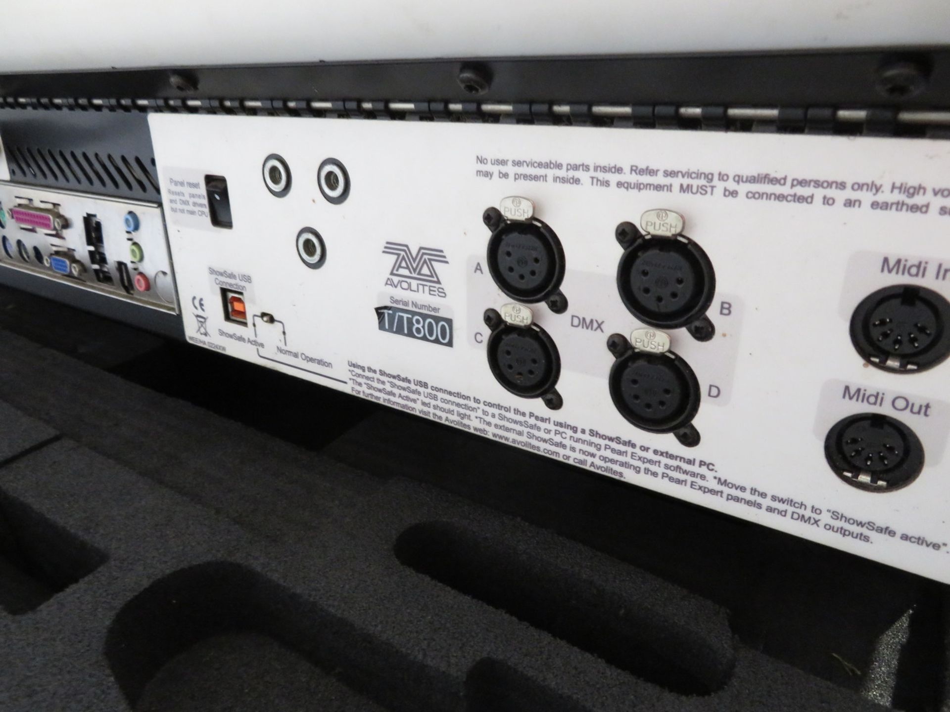 Avolites Tiger Touch lighting desk with flightcase. Working condition. - Image 6 of 8