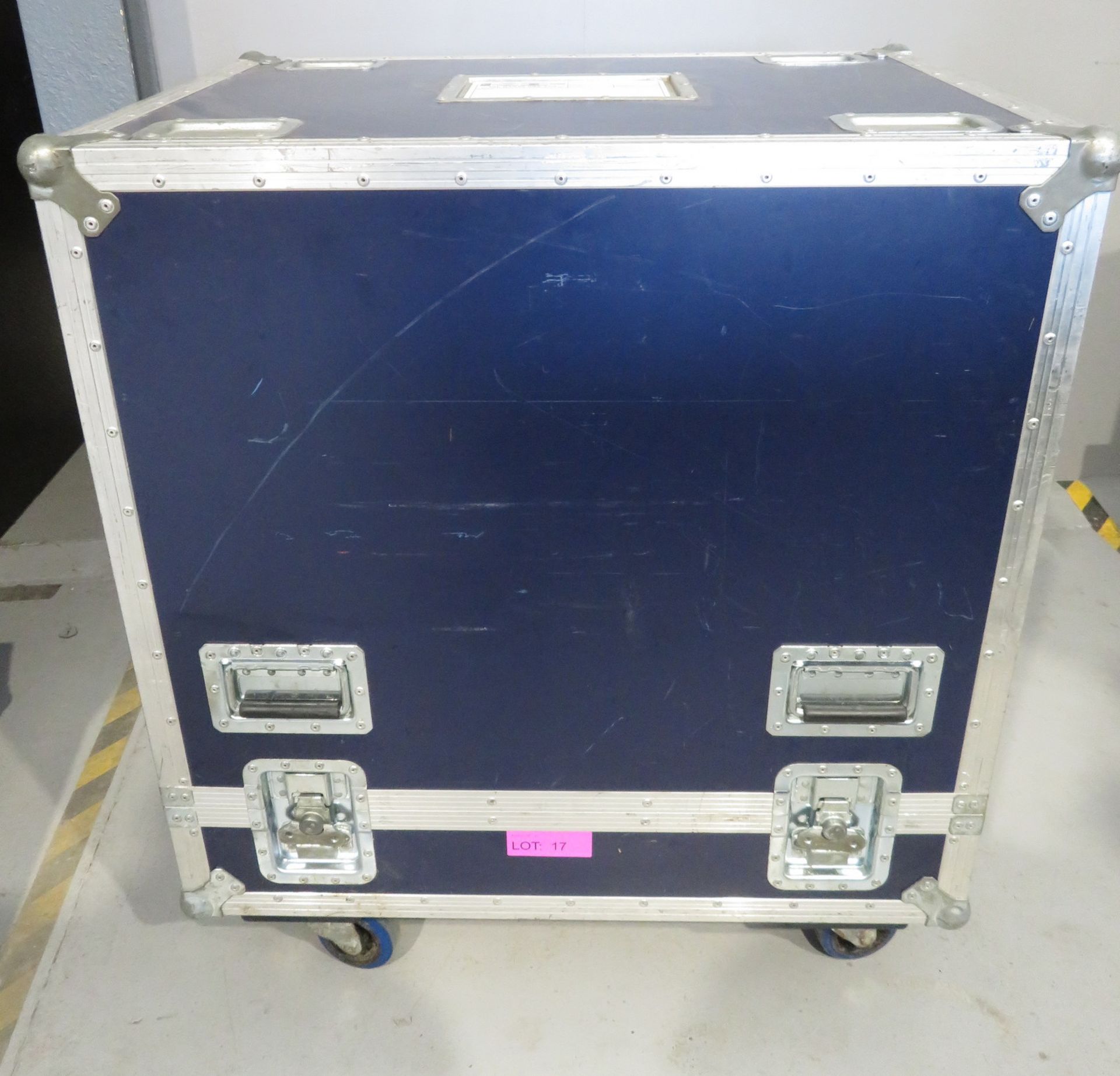Studio Due City Colour 2500 Wash in flightcase. Working condition. Hours: 1349. - Image 9 of 9