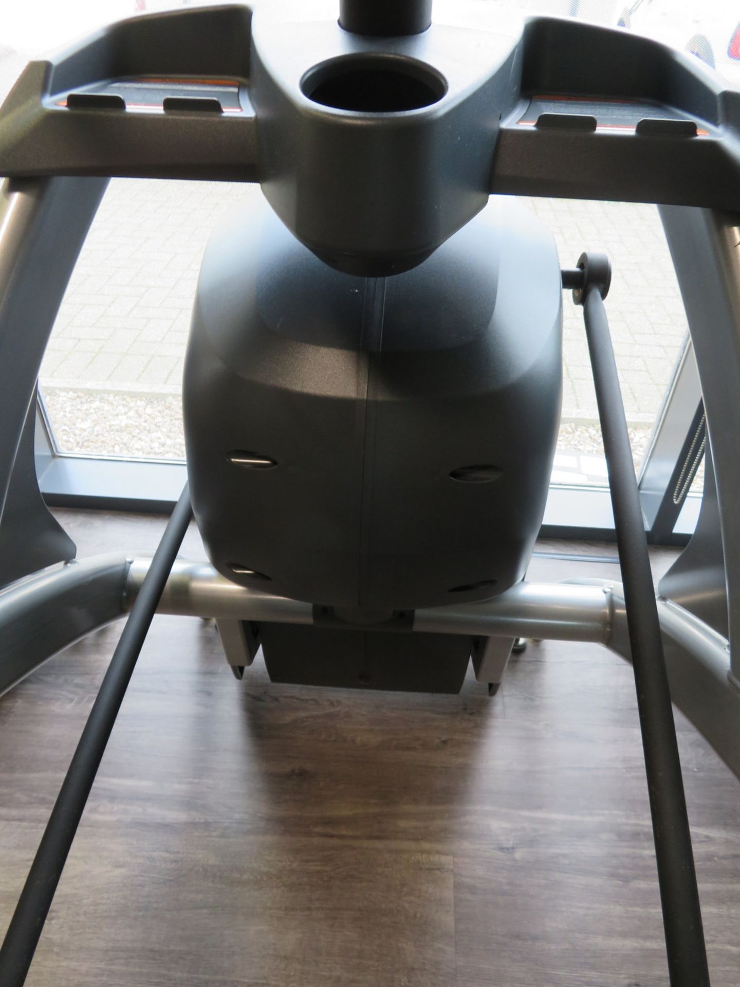 Cybex ARC Trainer High Intensity Trainer. LED Display. Good Working Condition. - Image 5 of 10