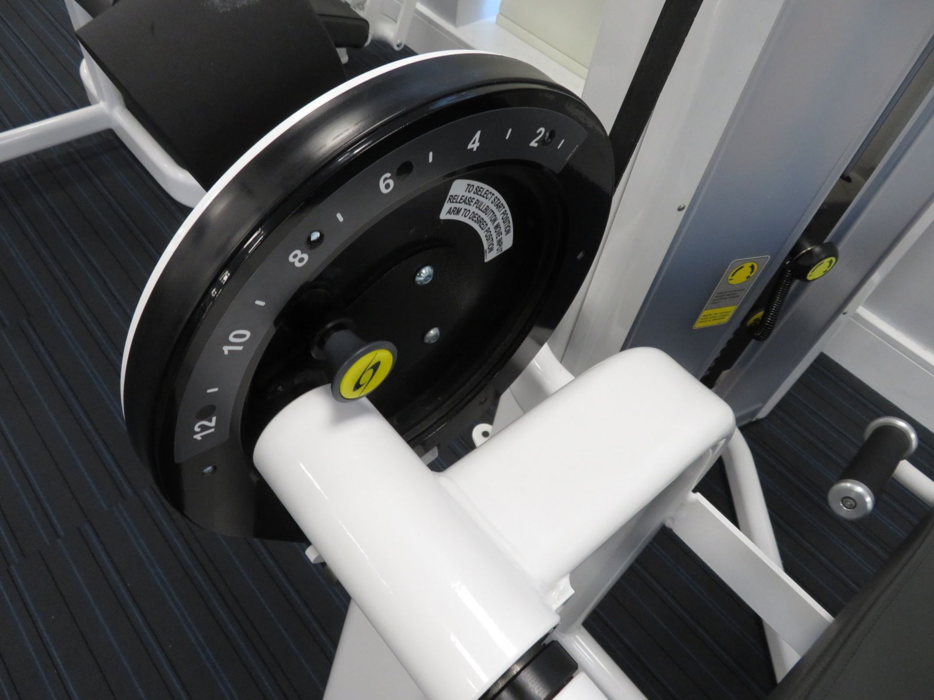 Cybex Leg Extension Model: 12051. 103.5kg Weight Stack. Dimensions: 110x130x160cm (LxDxH) - Image 5 of 11