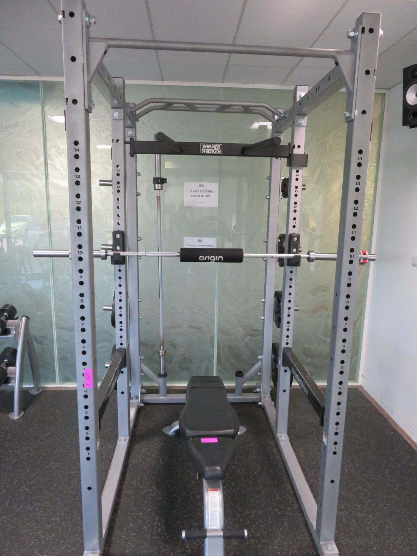 Hammer Strength AT-PR Rack Complete With 2x Barbells, Weight Plates And Cybex Bench. - Image 2 of 12