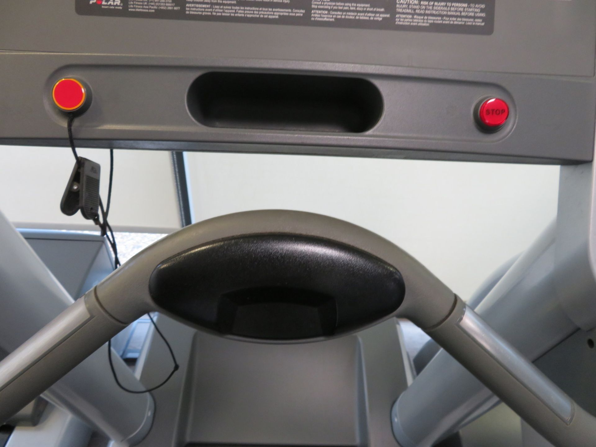 Life Fitness 95Ti Treadmill. LED Display. - Image 6 of 7