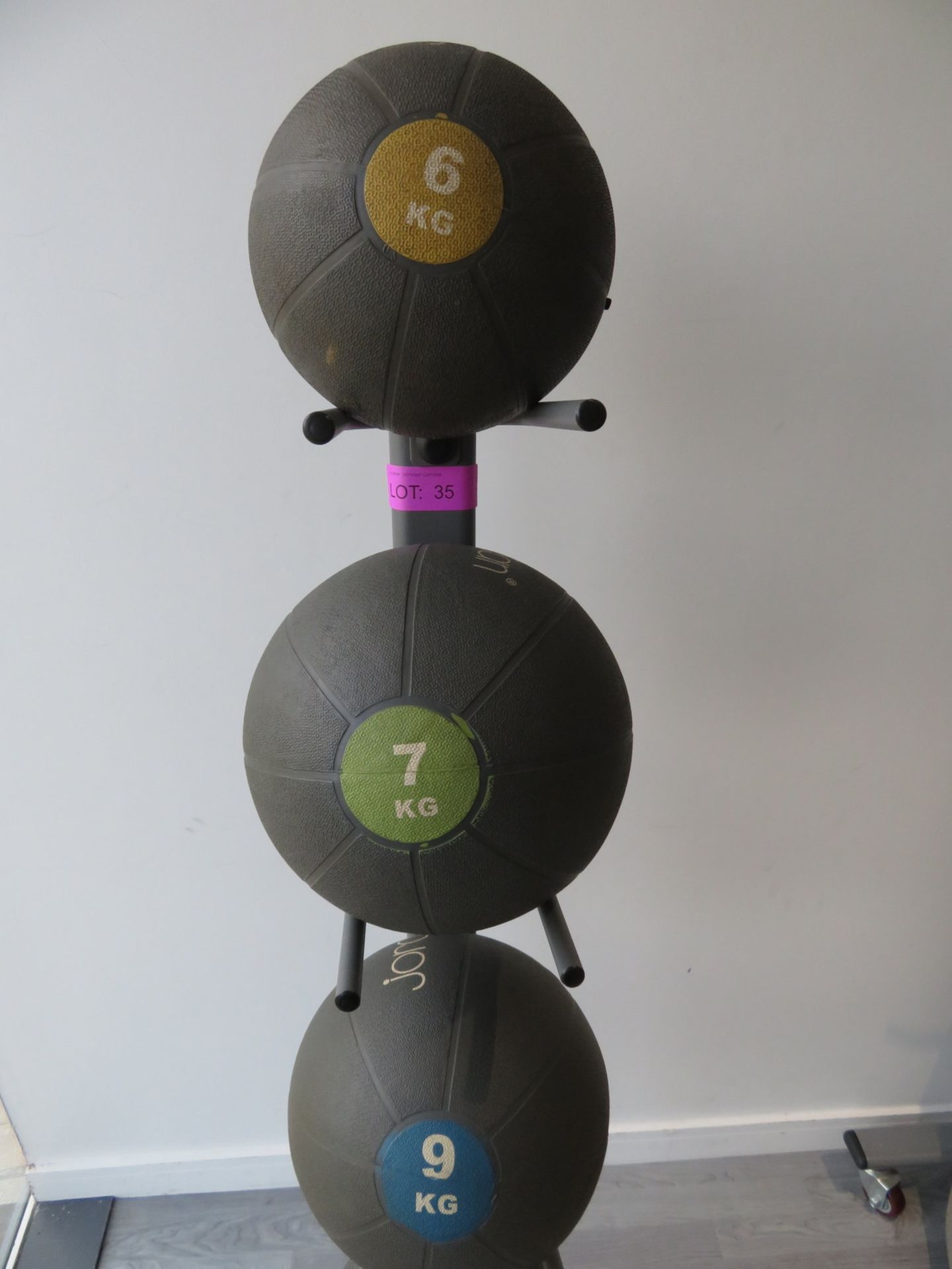 Jordan 5 Piece Medicine Ball Set With Rack Weights 6,7,8,9 & 10kg (8kg Pictured Separately - Image 3 of 8