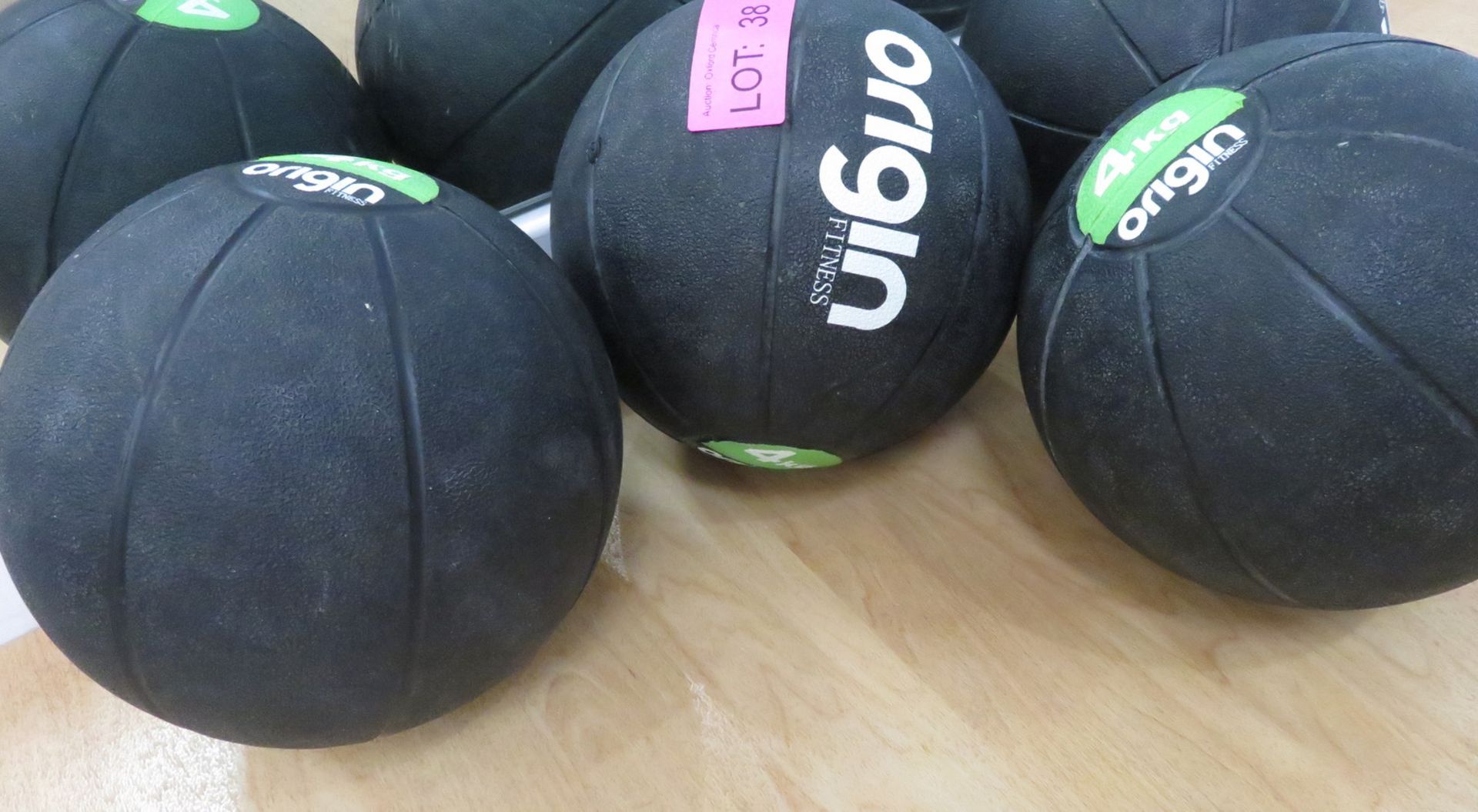 4x Origin Medicine Balls 4x 4kg. - Image 2 of 3