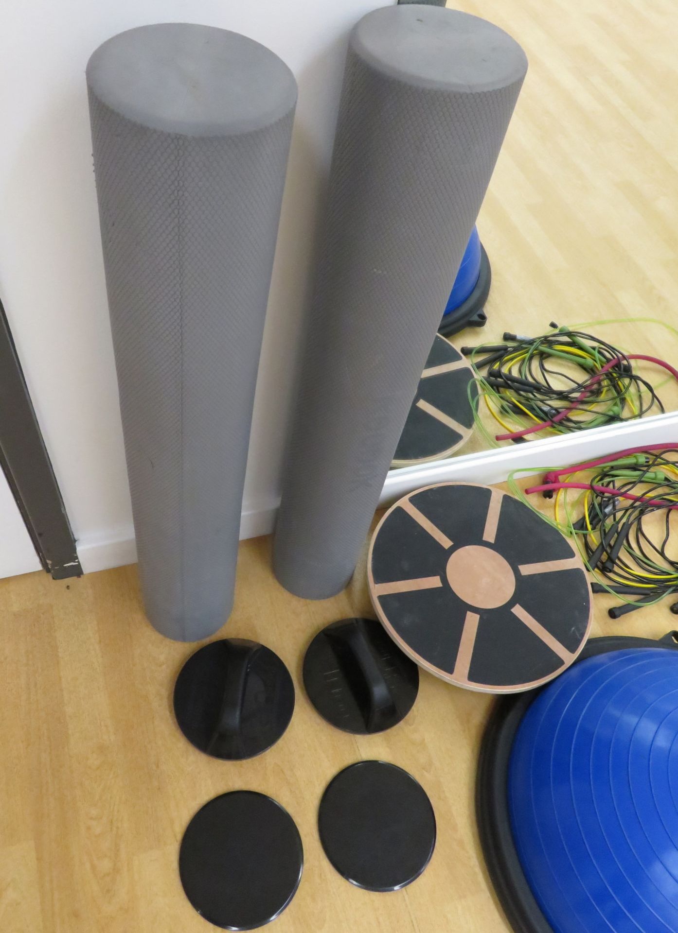 Various Gym/Fitness Equipment - See Pictures For Contents. - Image 2 of 6