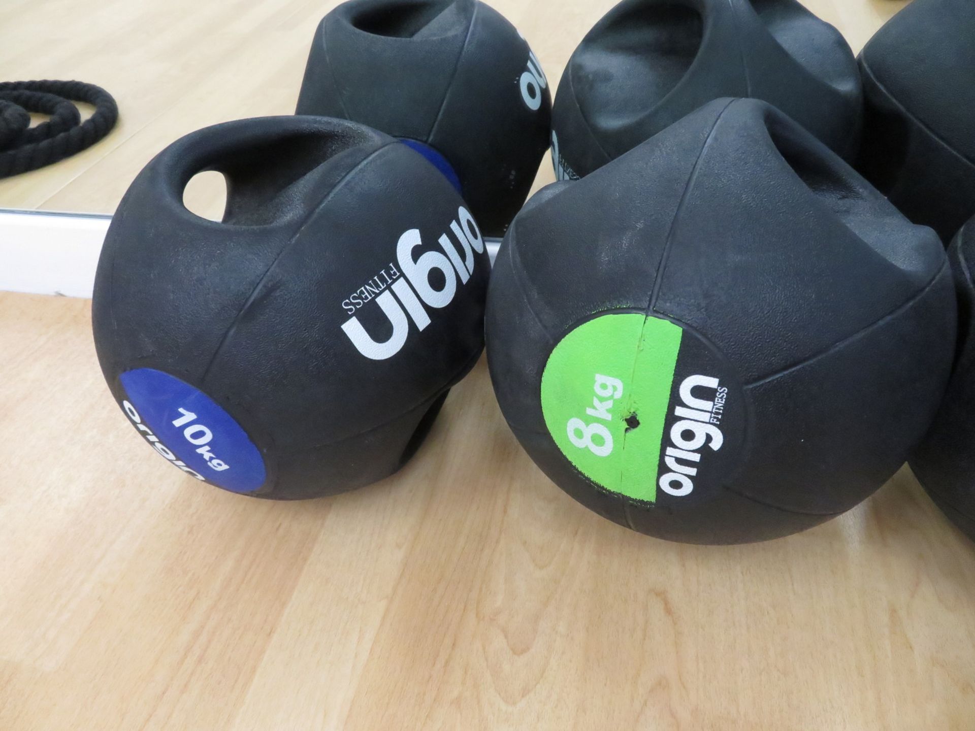 4x Origin Kettle Balls 2x 6kg, 1x 8kg & 1x 10kg. - Image 4 of 4