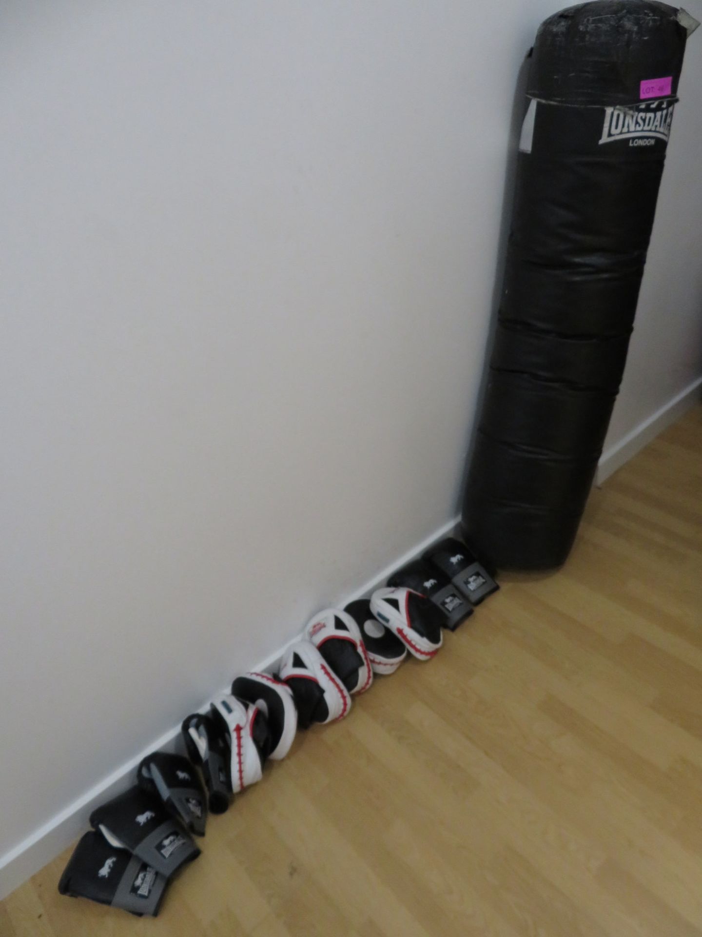 Various Boxing Equipment. Perfect For Boxercise Classes. See Description For Contents. - Image 2 of 6