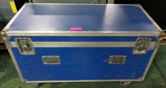 Large Blue Flight Case on Wheels -Damaged Interior L1269xW590xH750mm.