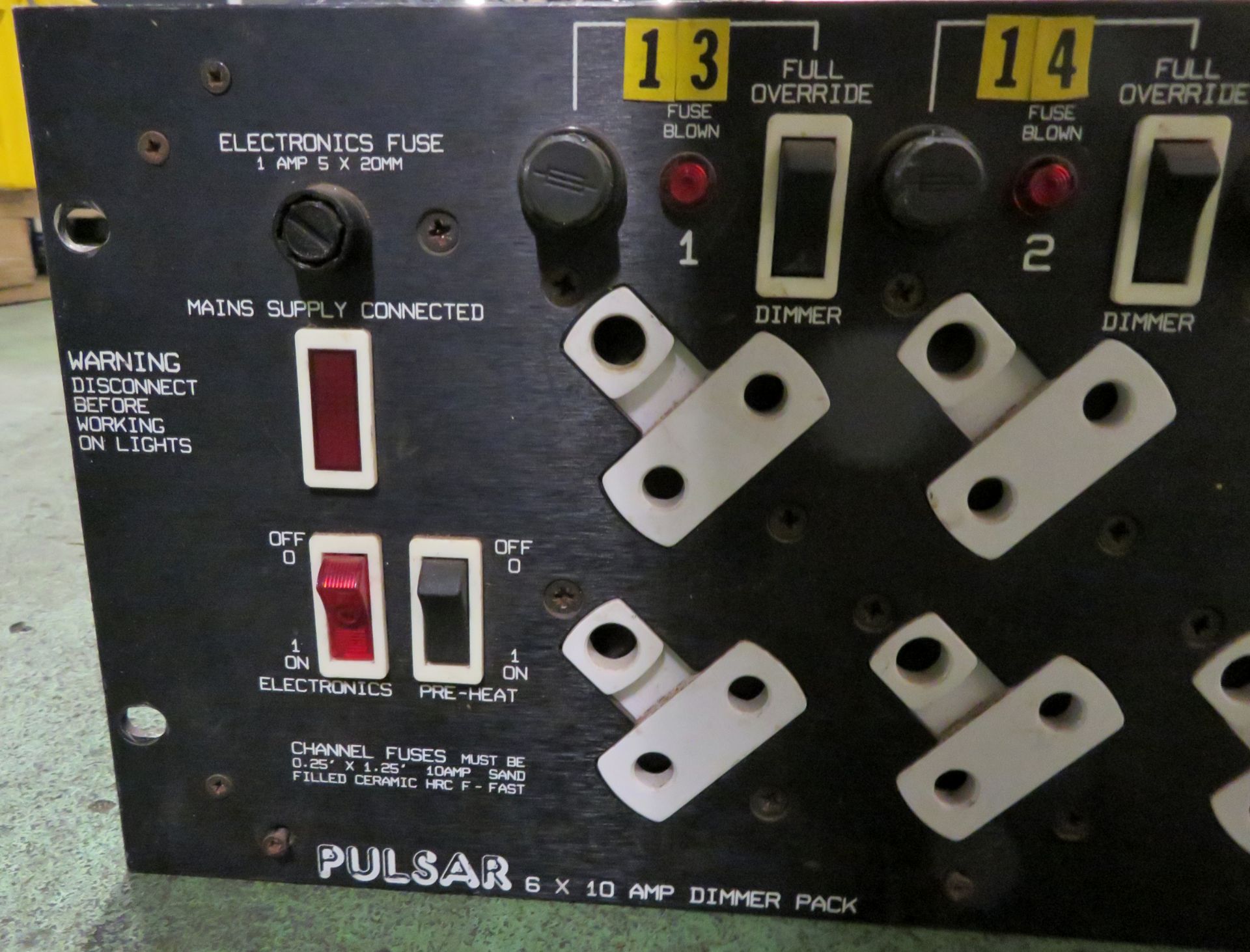 Pulsar Single Phase 6 Way Dimmer Rack Missing Power cable. - Image 2 of 4