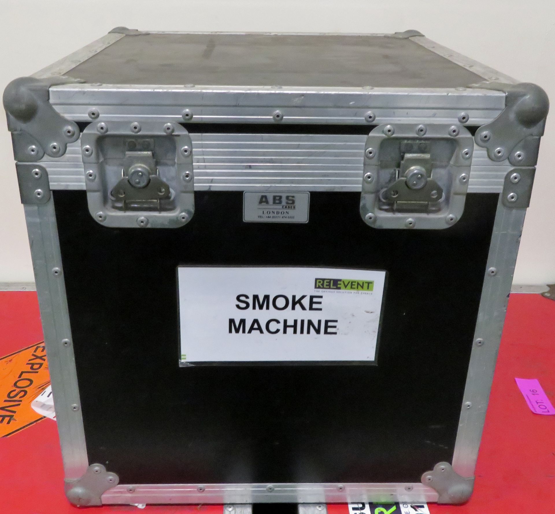 Antari Z1200 Smoke Machine and Remote in Flight Case Case Dimensions L500xH430xW500mm. - Image 8 of 8