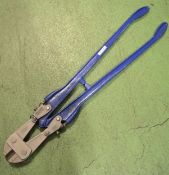 Bolt cutters