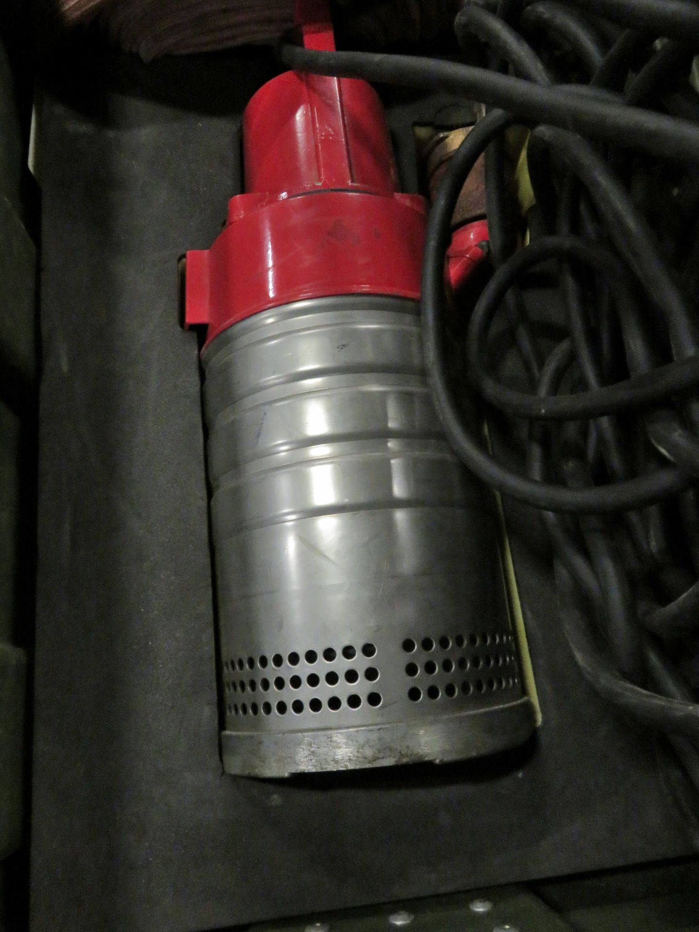 Grindex Minex Type G1005 Submersible Pump Hose 110v In a Case - Image 2 of 3