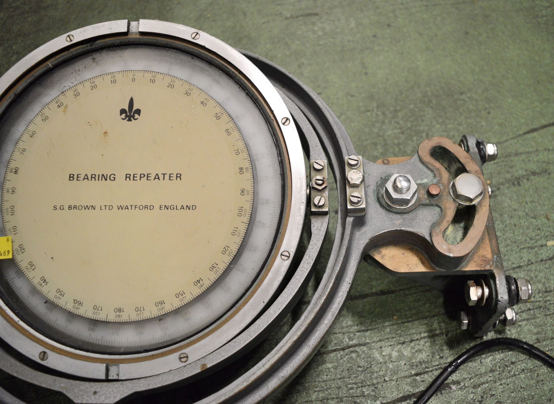 S.G.Brown Bearing Repeater Compass - Image 3 of 3