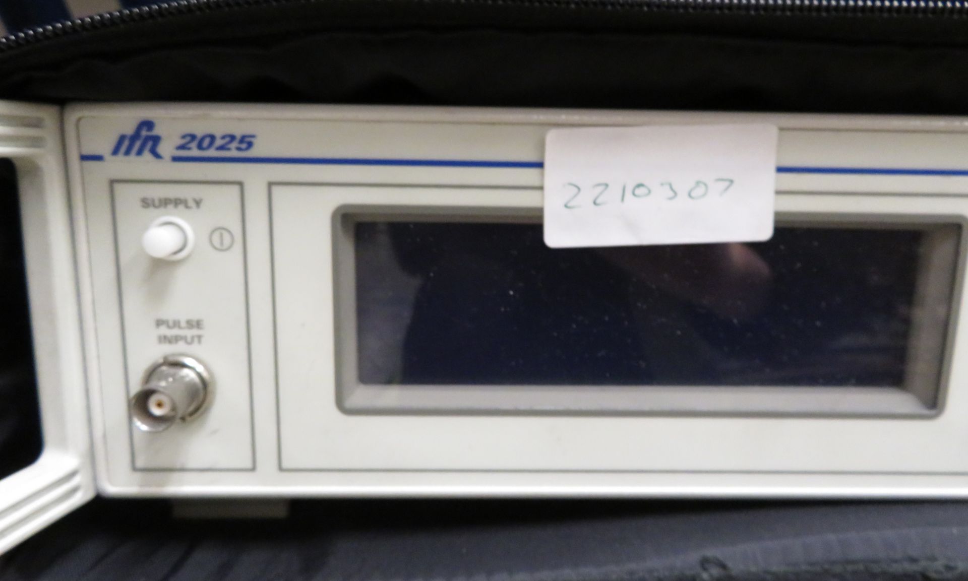 IFR 2025 9kHz - 2.51 GHz Signal Generator. - Image 3 of 5