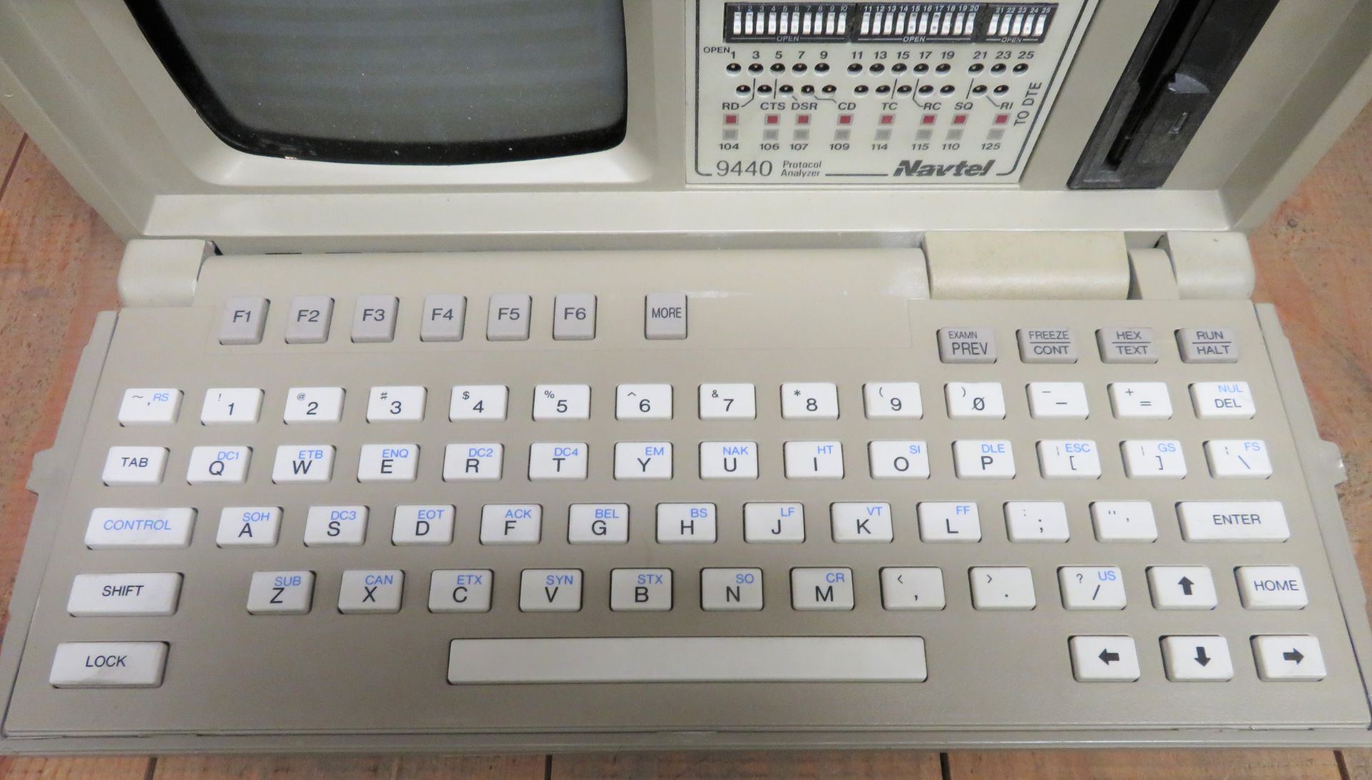 GN Navtel 9440 Protocol Analyzer, Some Damage on Top Right of Case. - Image 3 of 8