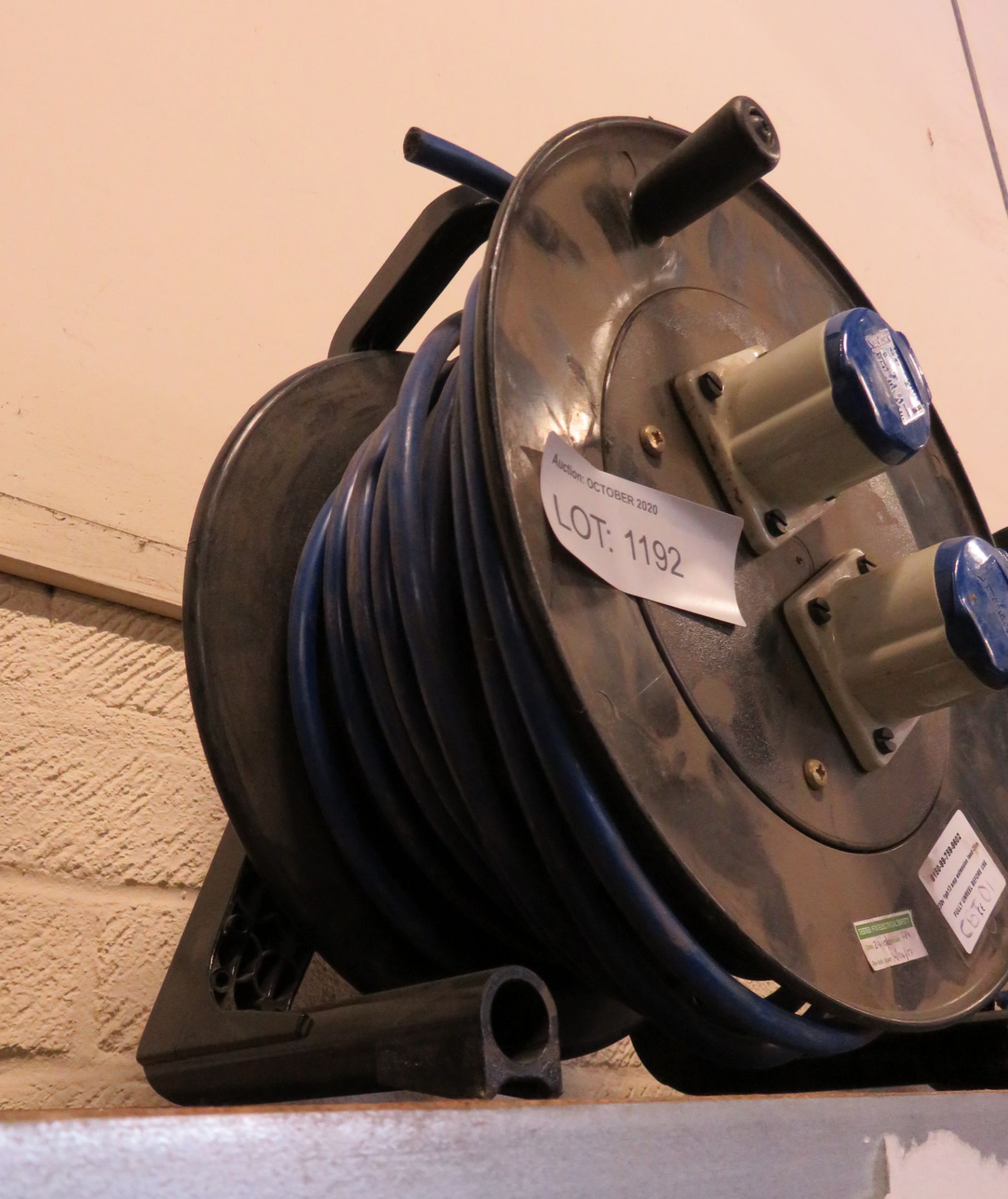 240V External extension reel - Image 2 of 2