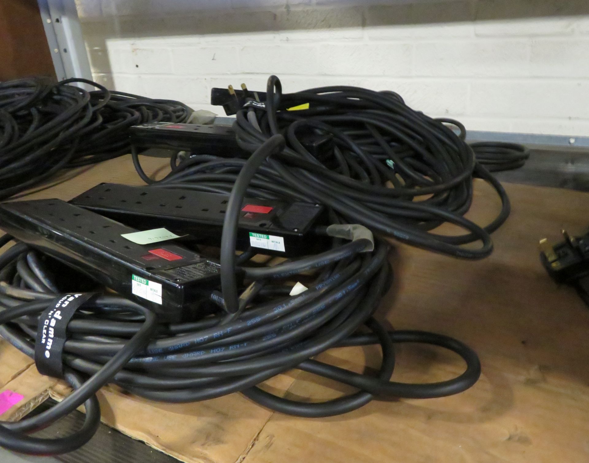 5x 4 Plug gang plug extension cables - Image 3 of 3