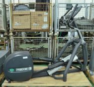 Precor EFX 556 Cross Trainer