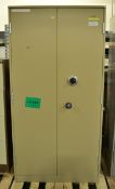 2 Door Combo Lock Cabinet L 920 x W 450 x H 1830mm - combination unknown