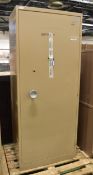 Lockable cabinet W 770 x D 470 x H 1830 mm with key