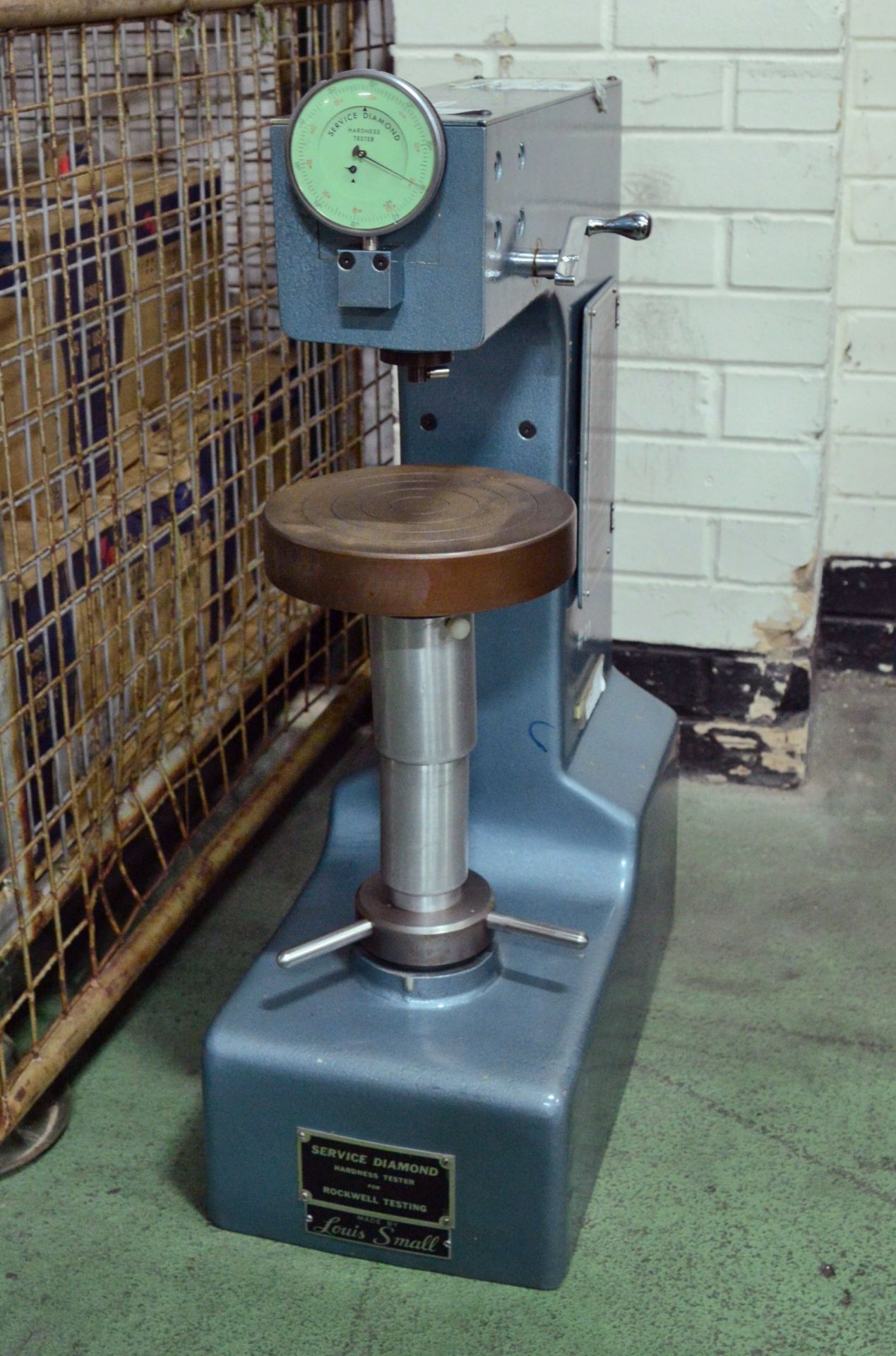 Louis Small Hardness Rockwell Testing Machine