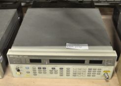 HP 8657B signal generator 0.1-2000MHz