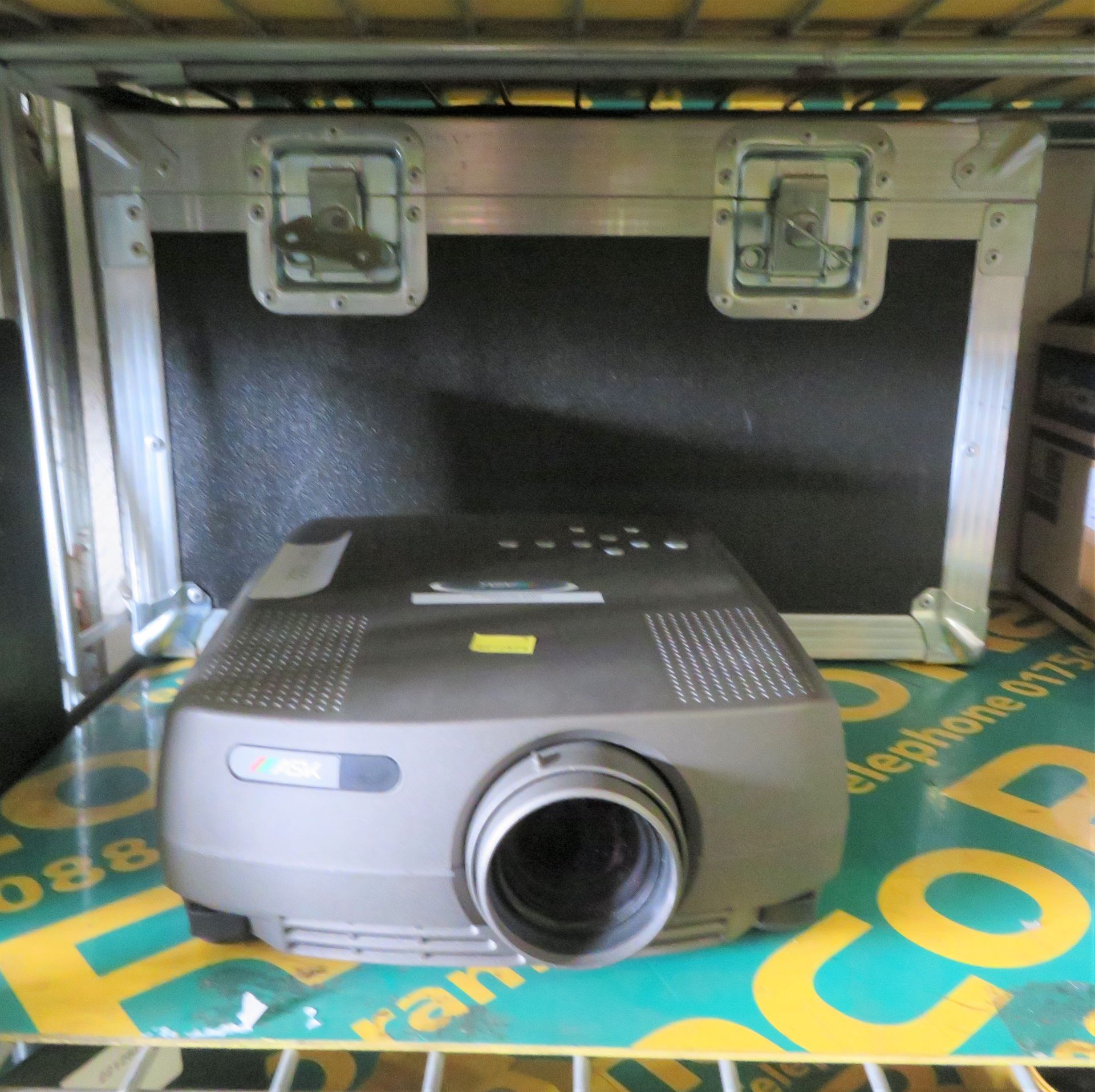 ASk C90 Over Head Projector with Case