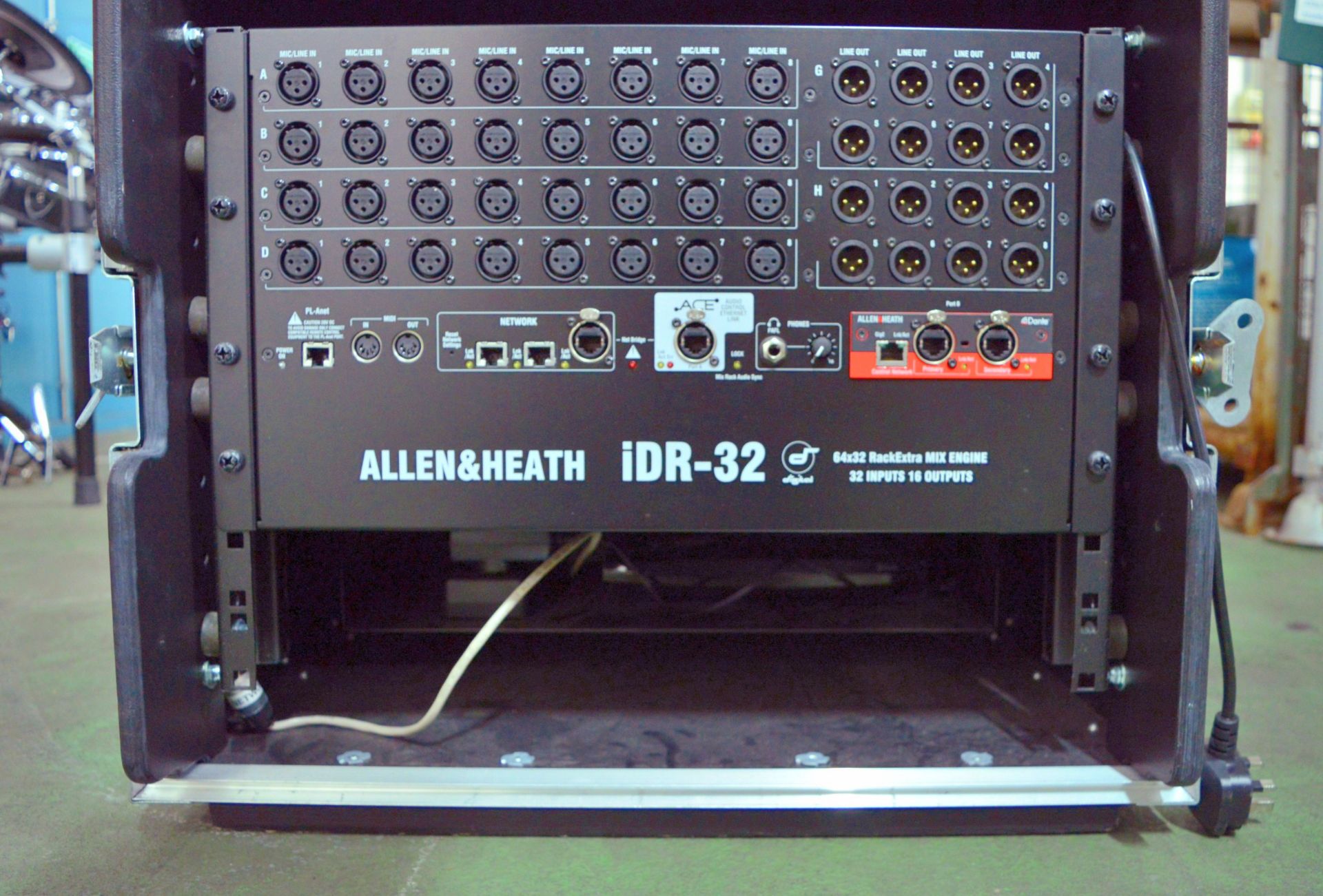 Allen & Heath IDR-32 64x32 Mix Engine - Bild 2 aus 3