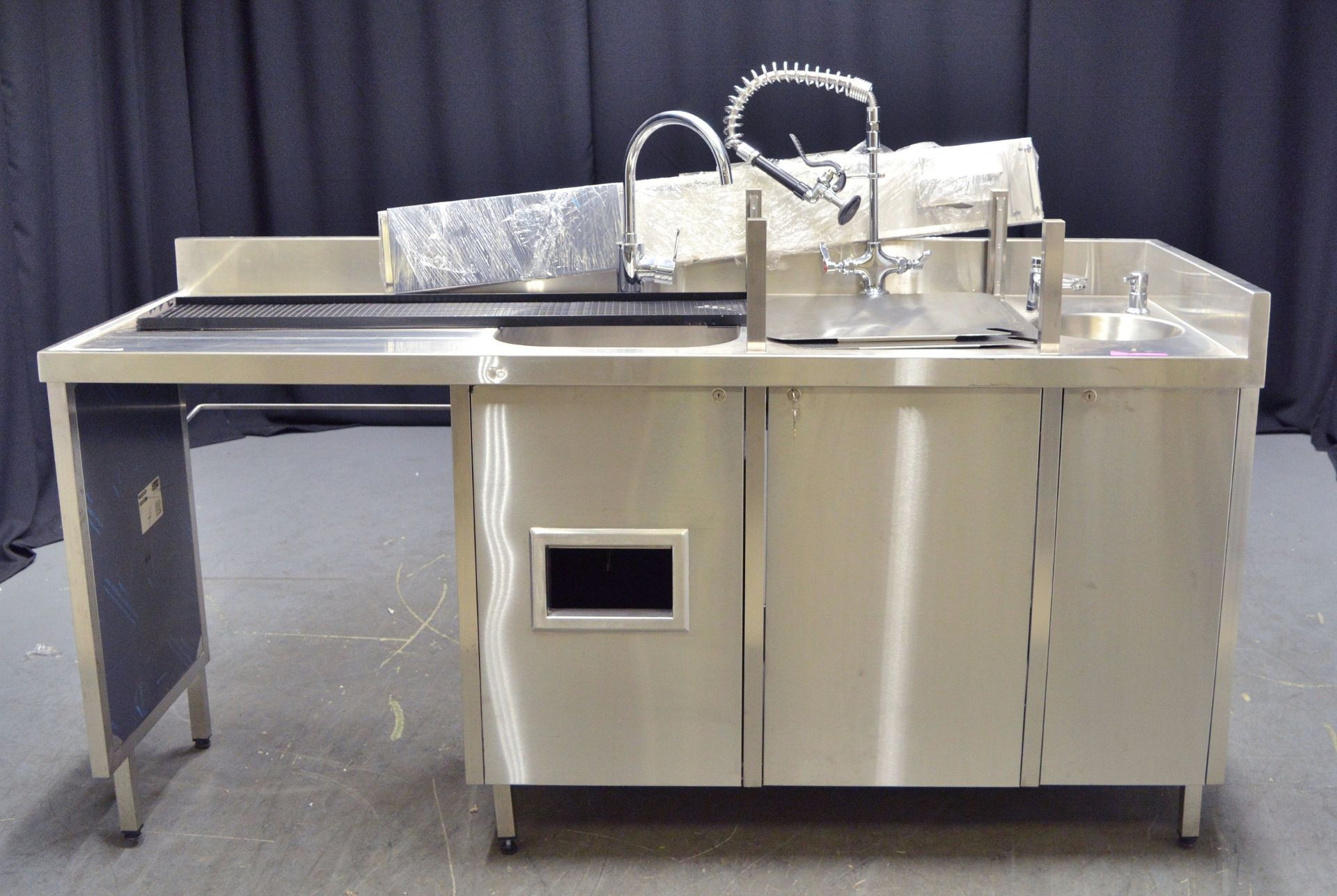 Stainless Steel Triple SInk Unit with Hose - L1900 x W650 x H1350mm