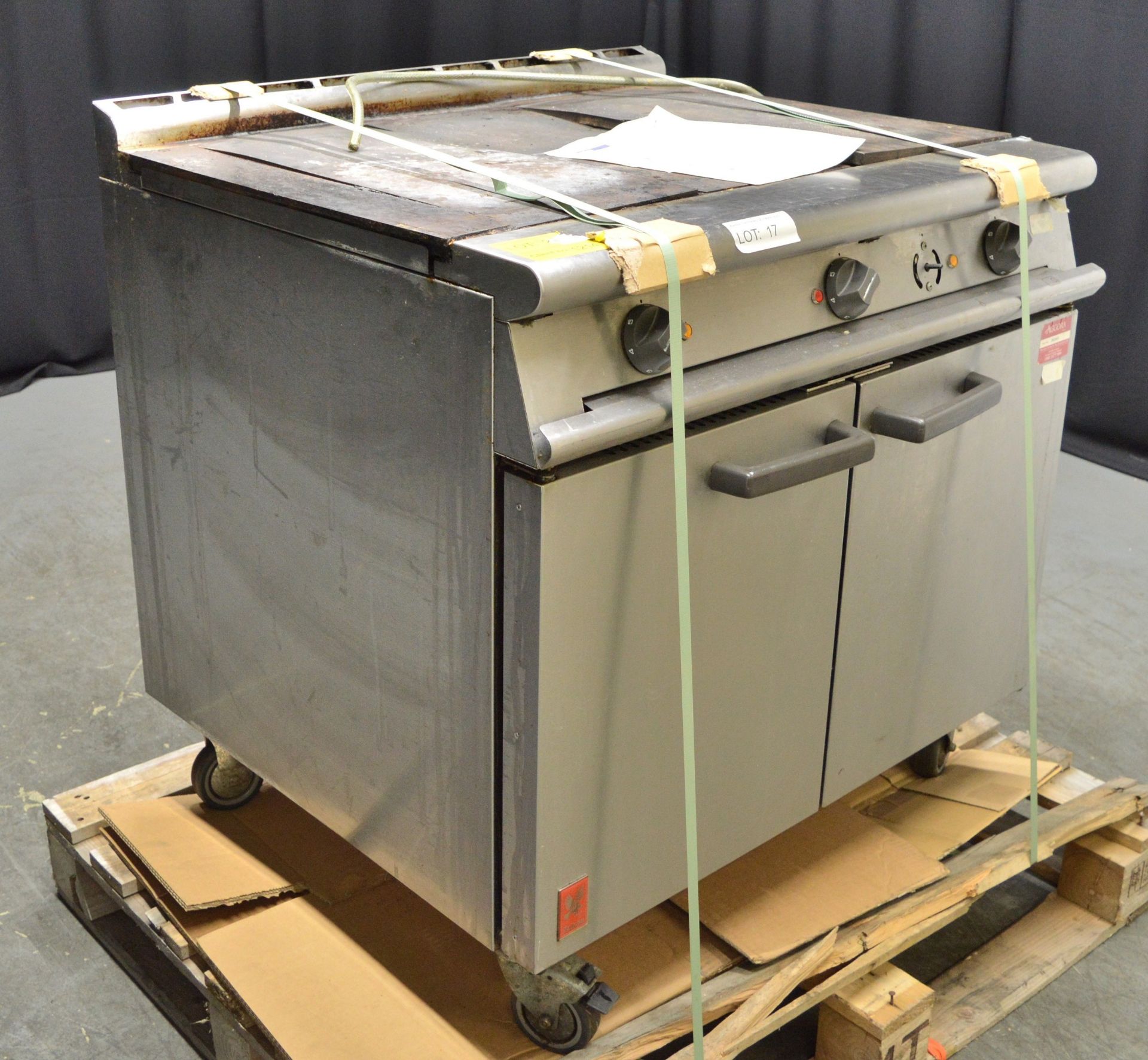 Falcon E3101 3HP 400V 14.6kW Range Cooker - Image 2 of 8